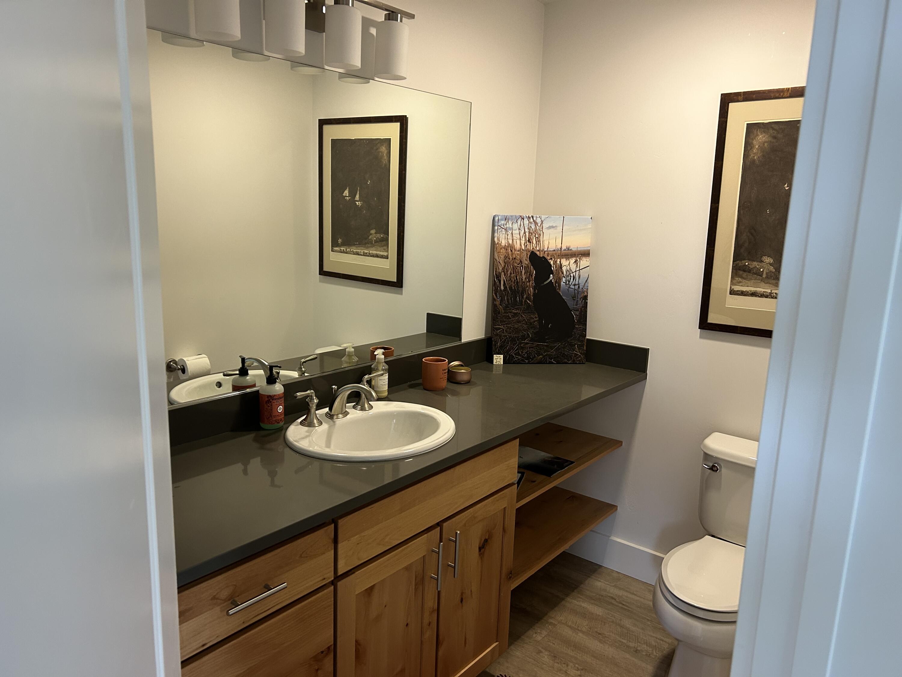 2447 Grange Way Property Photo 10