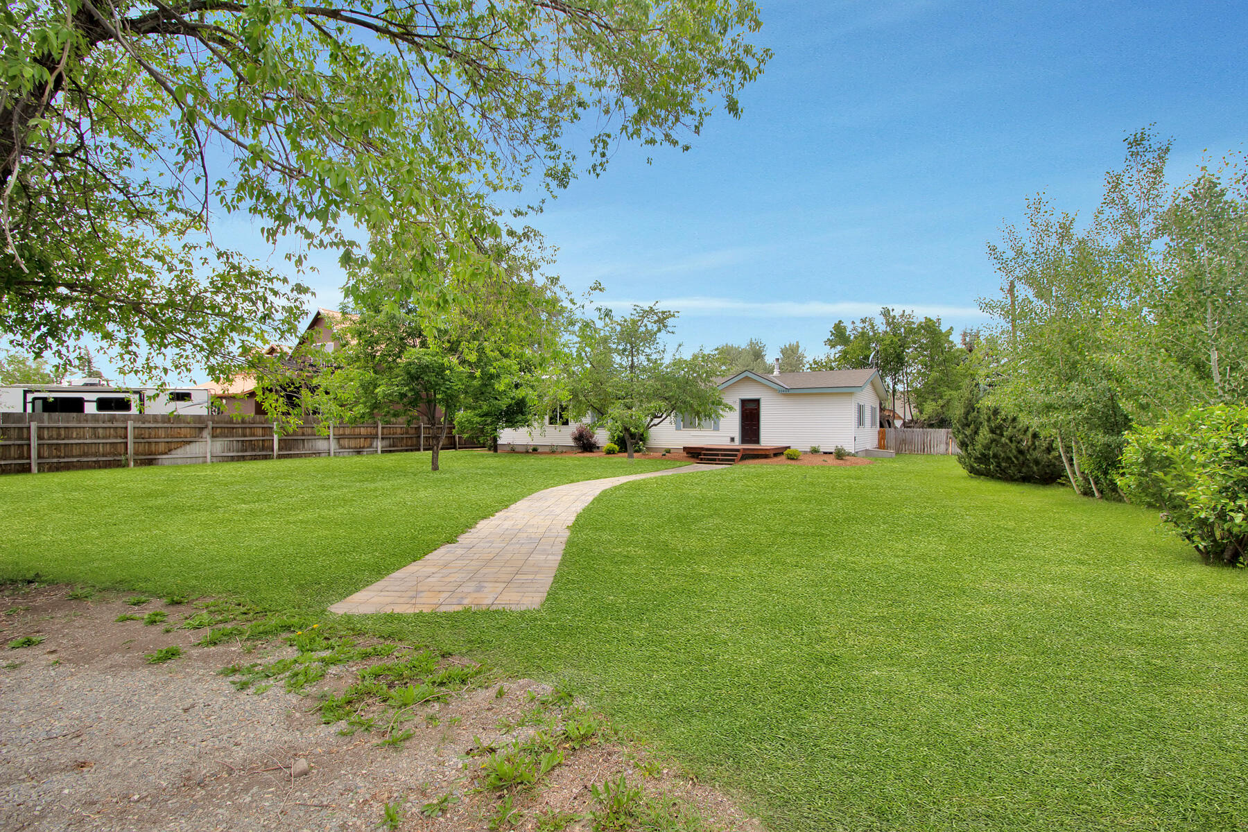 20409 S Main St Property Photo 3