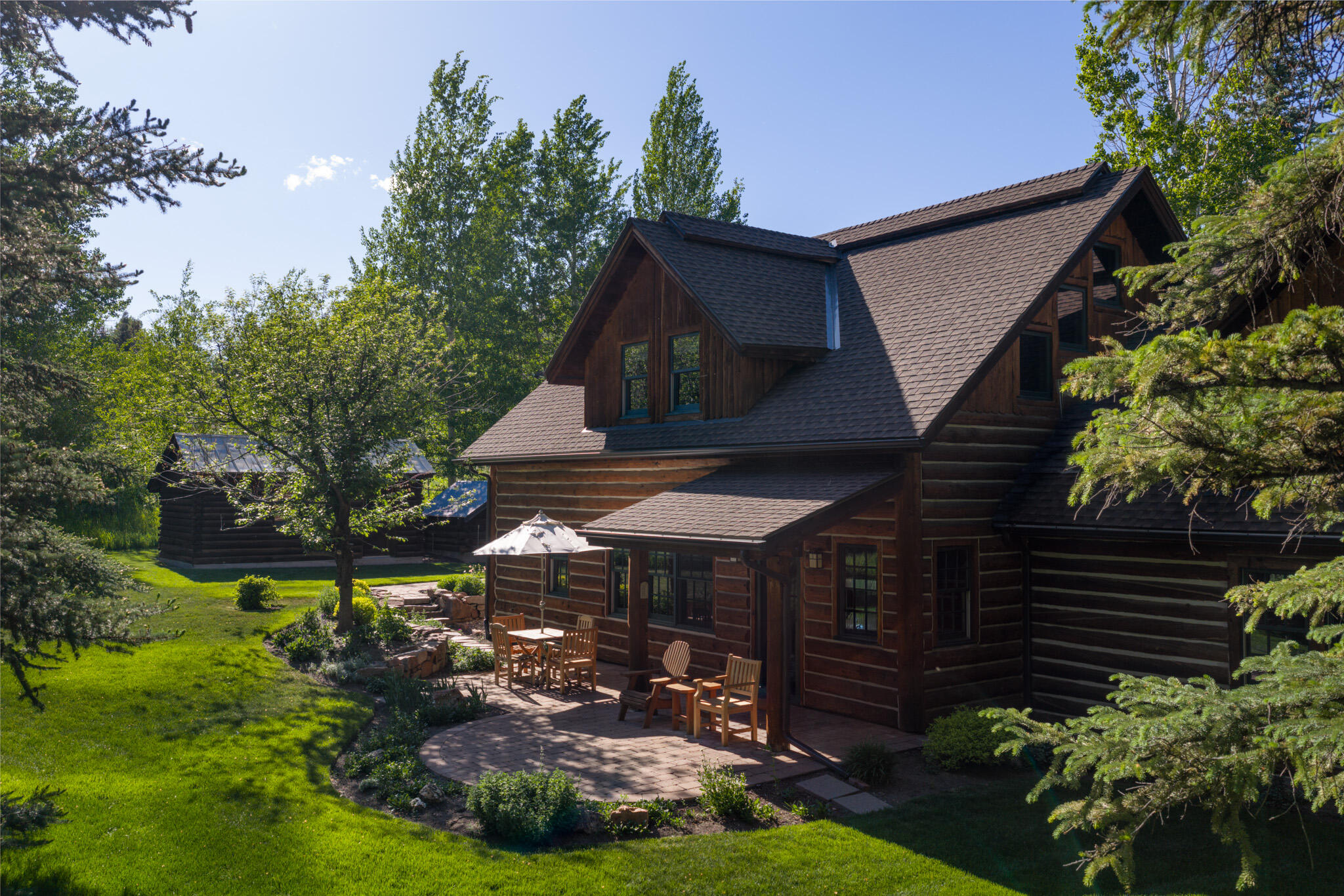 21 Property Photo 2