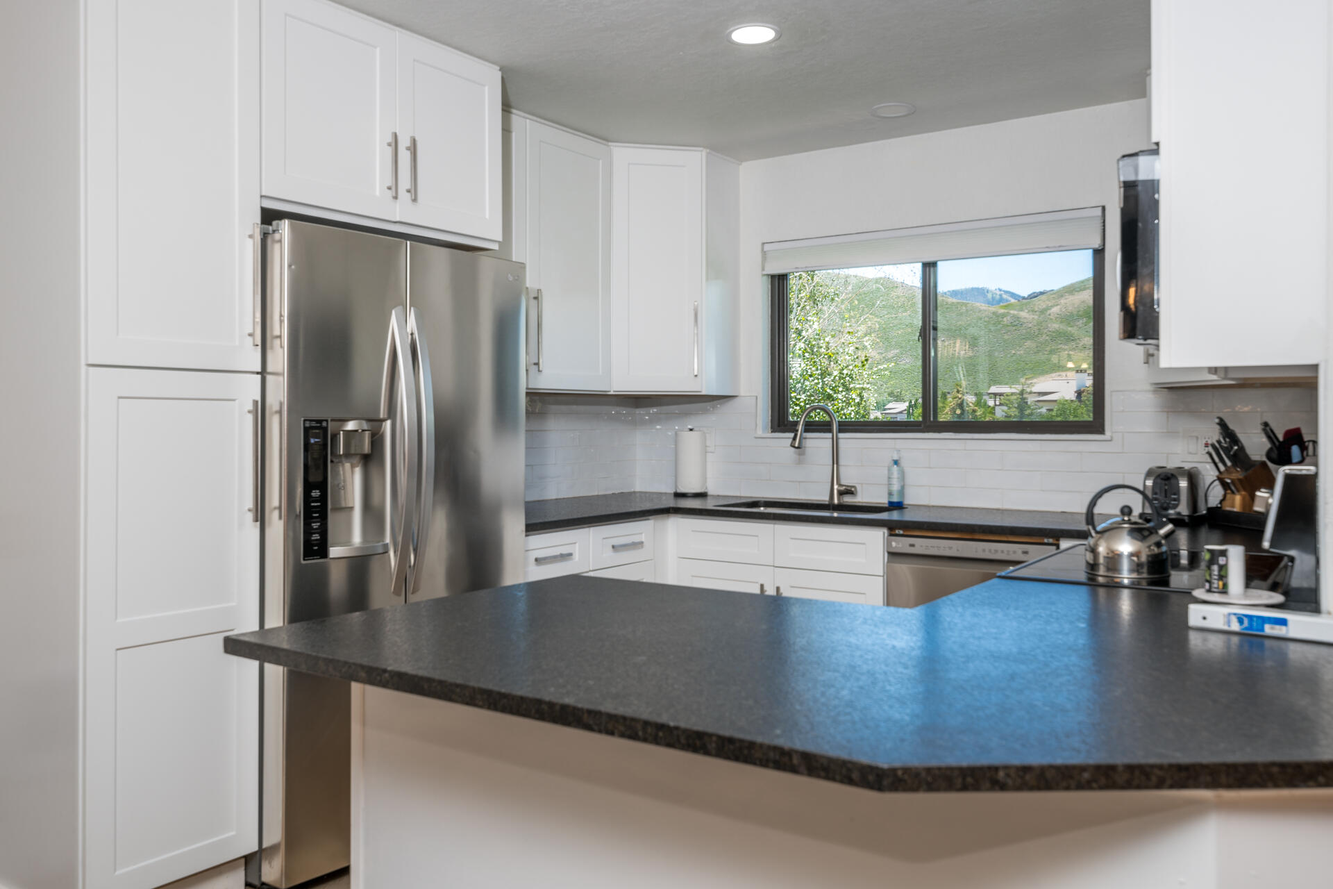 2635 Ridge Lane Property Photo 4