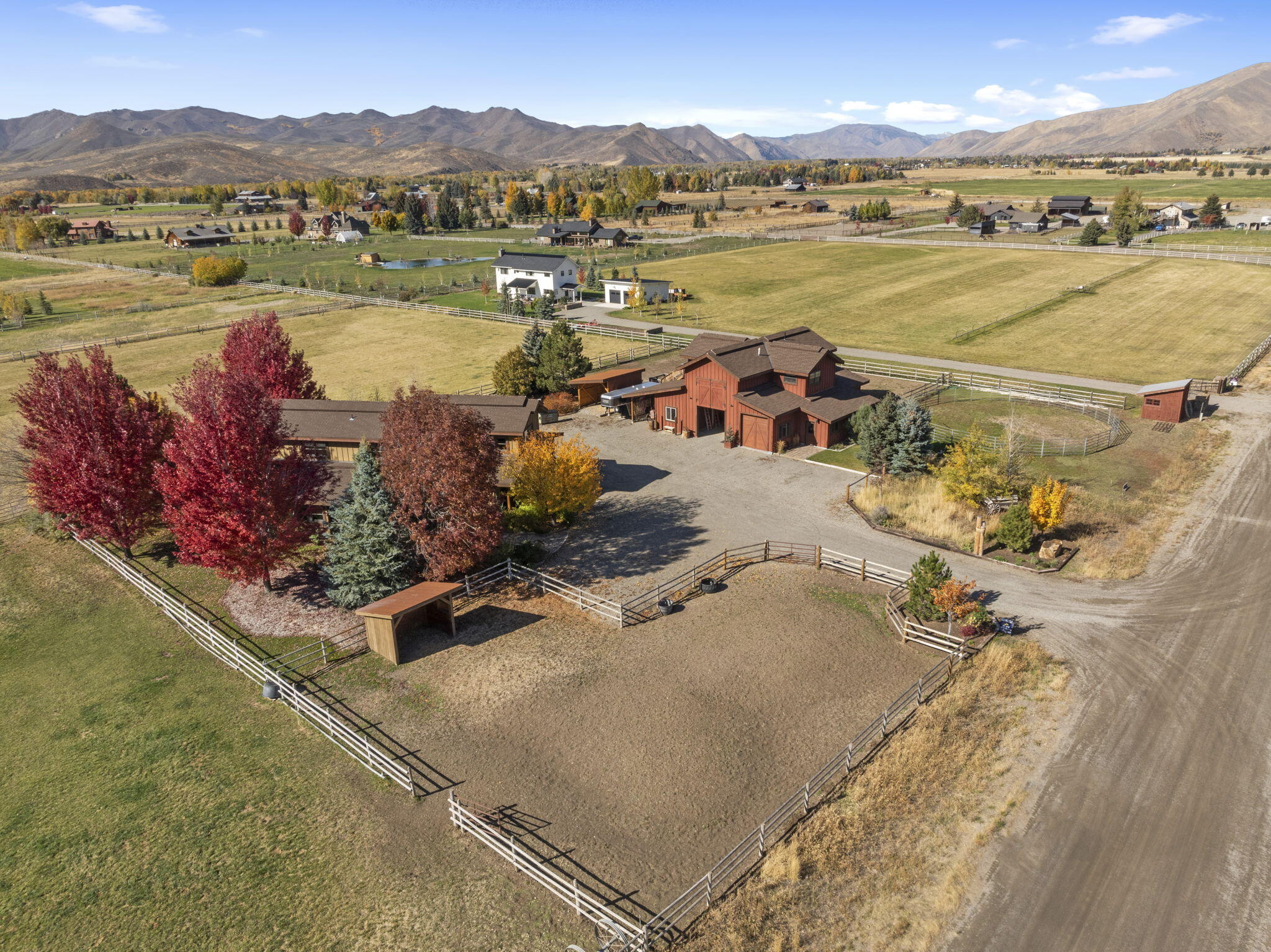 113 Equus Loop Property Photo 4