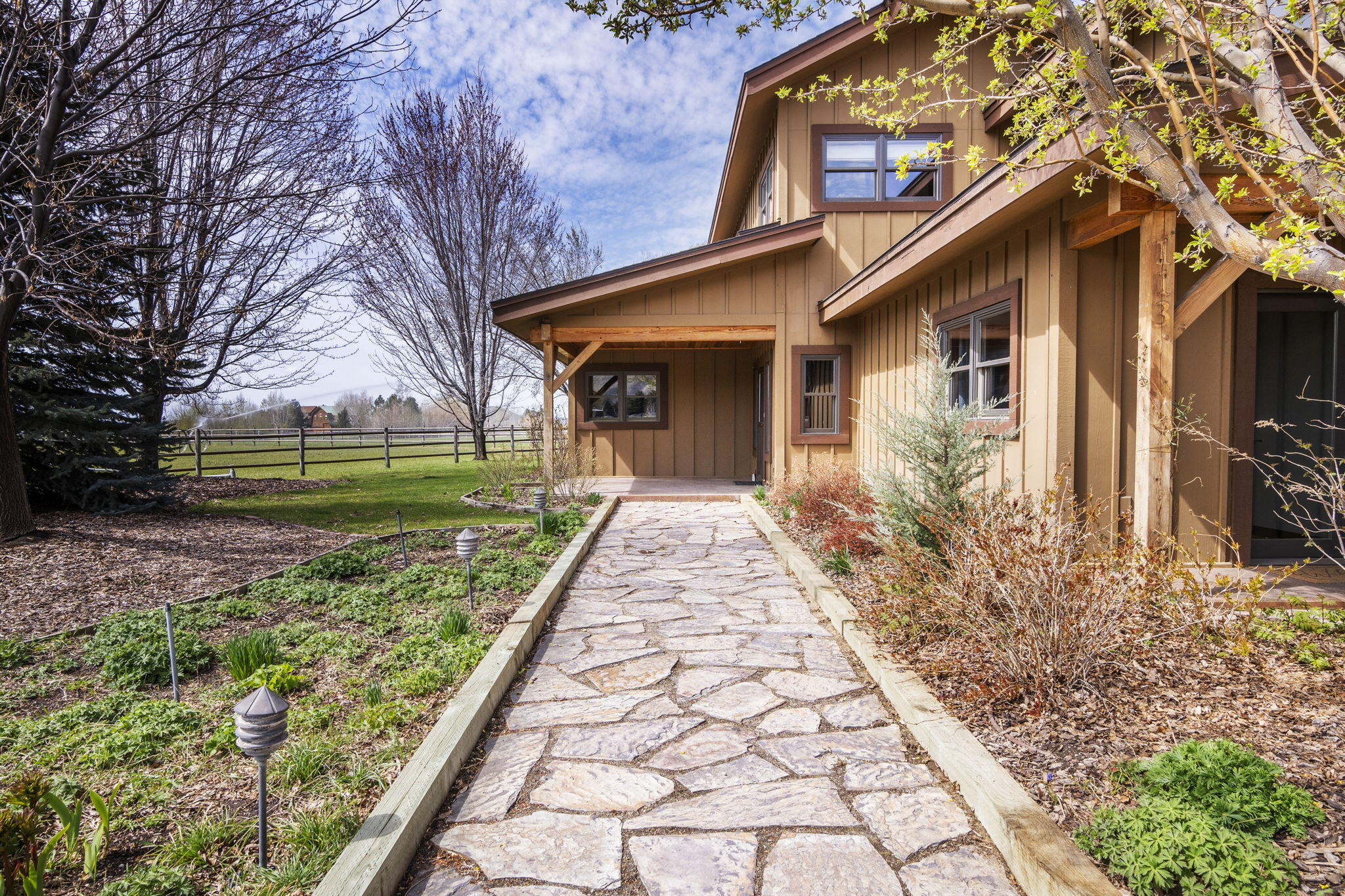 113 Equus Loop Property Photo 21