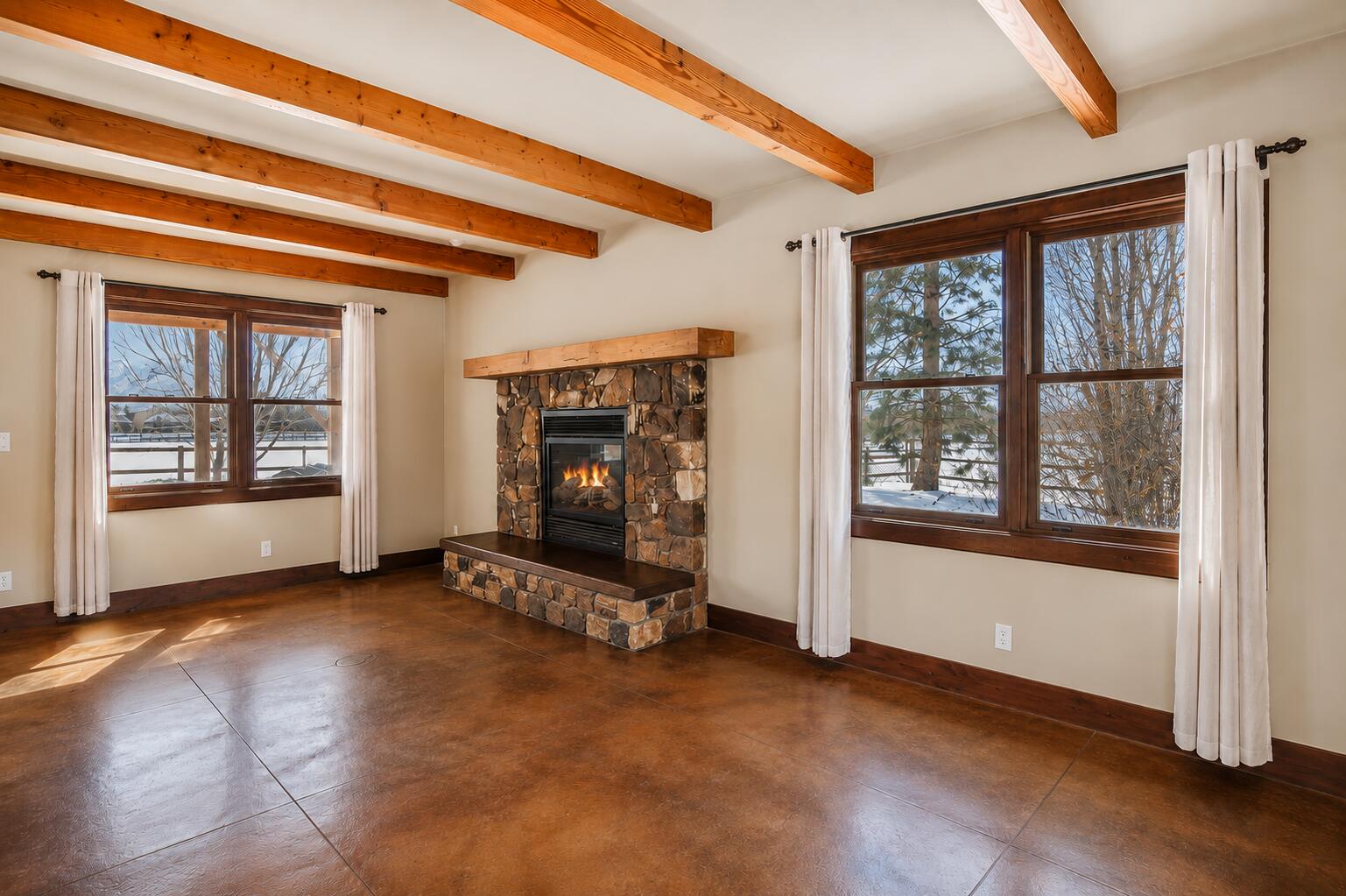 113 Equus Loop Property Photo 34