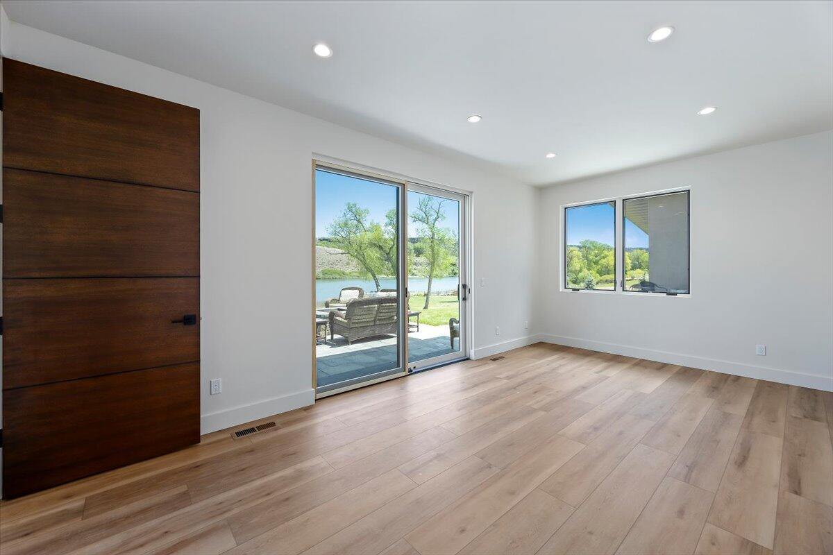 952 E 5204 N Property Photo 22