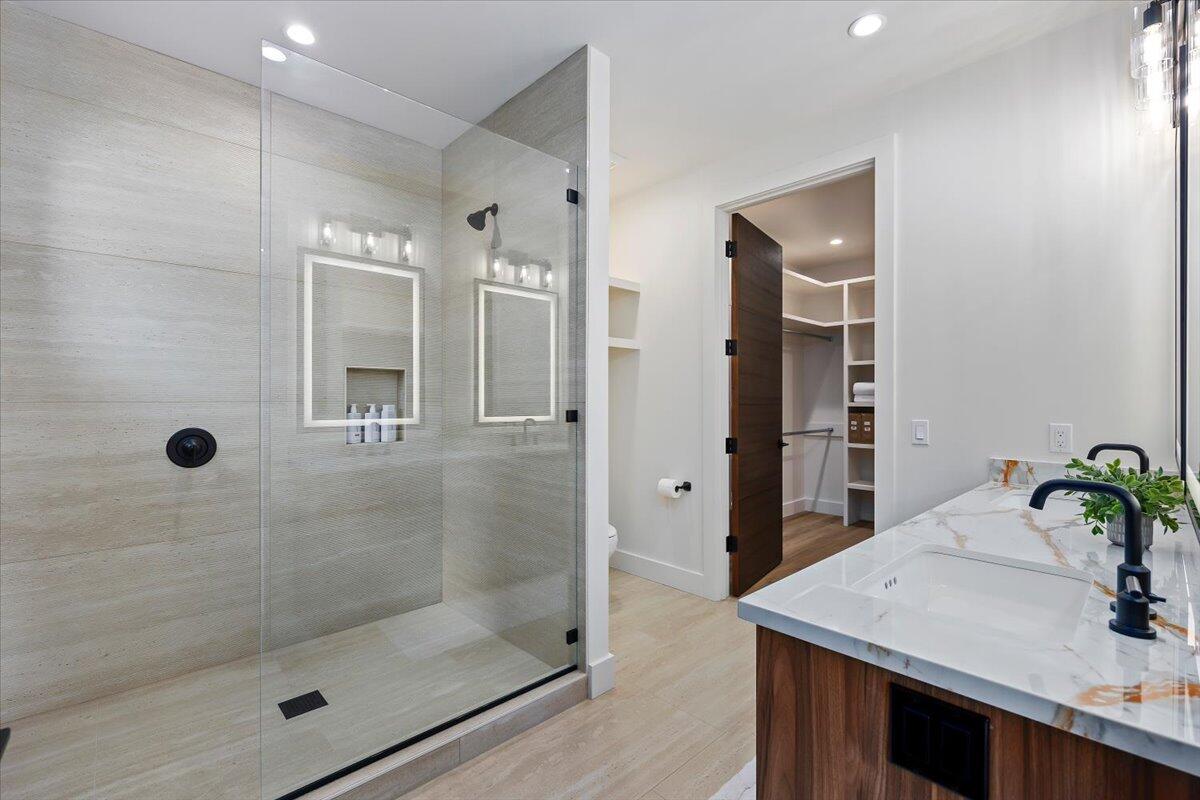 952 E 5204 N Property Photo 23
