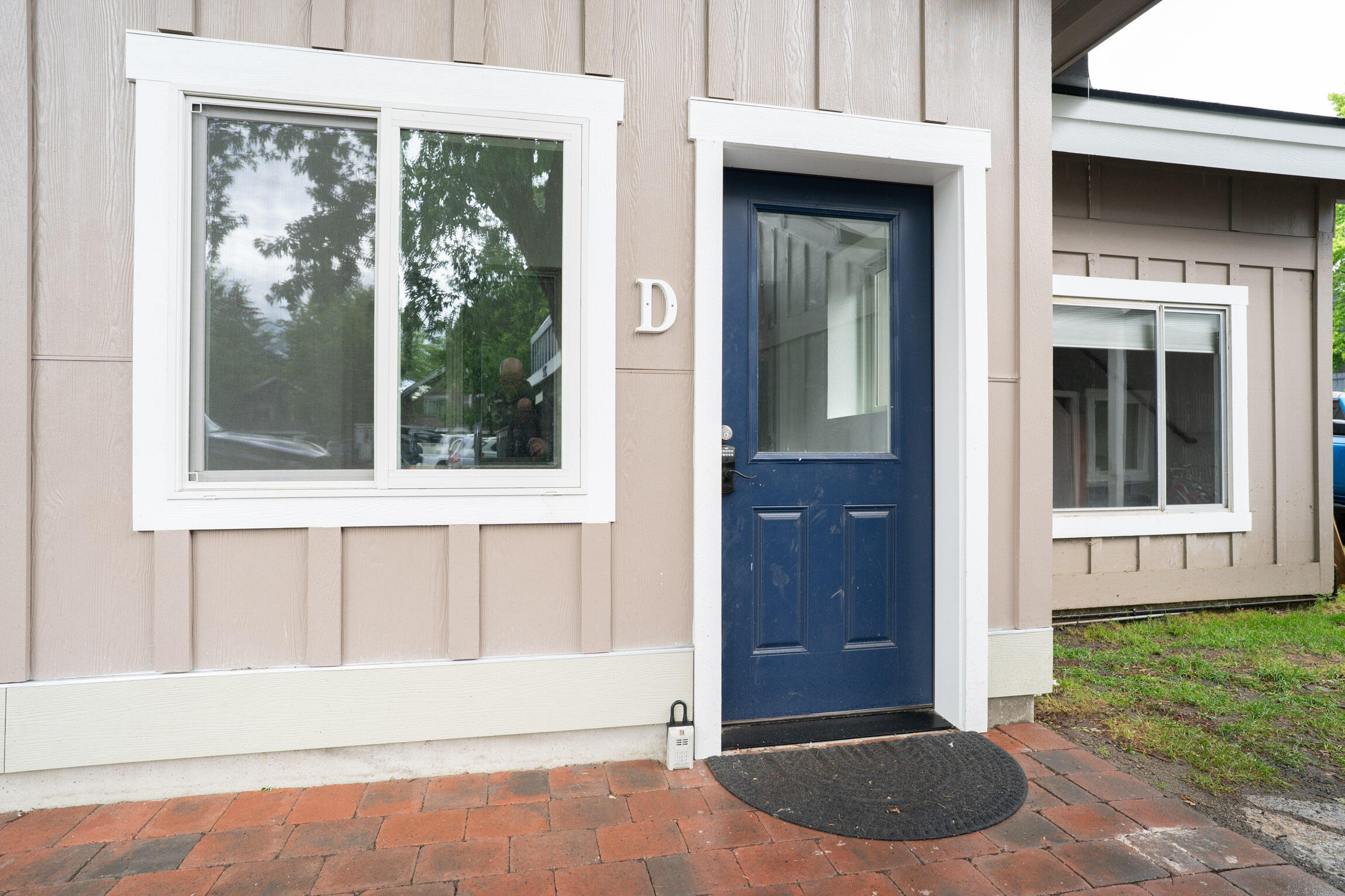 218 Pinewood Lane D6 Property Photo 1