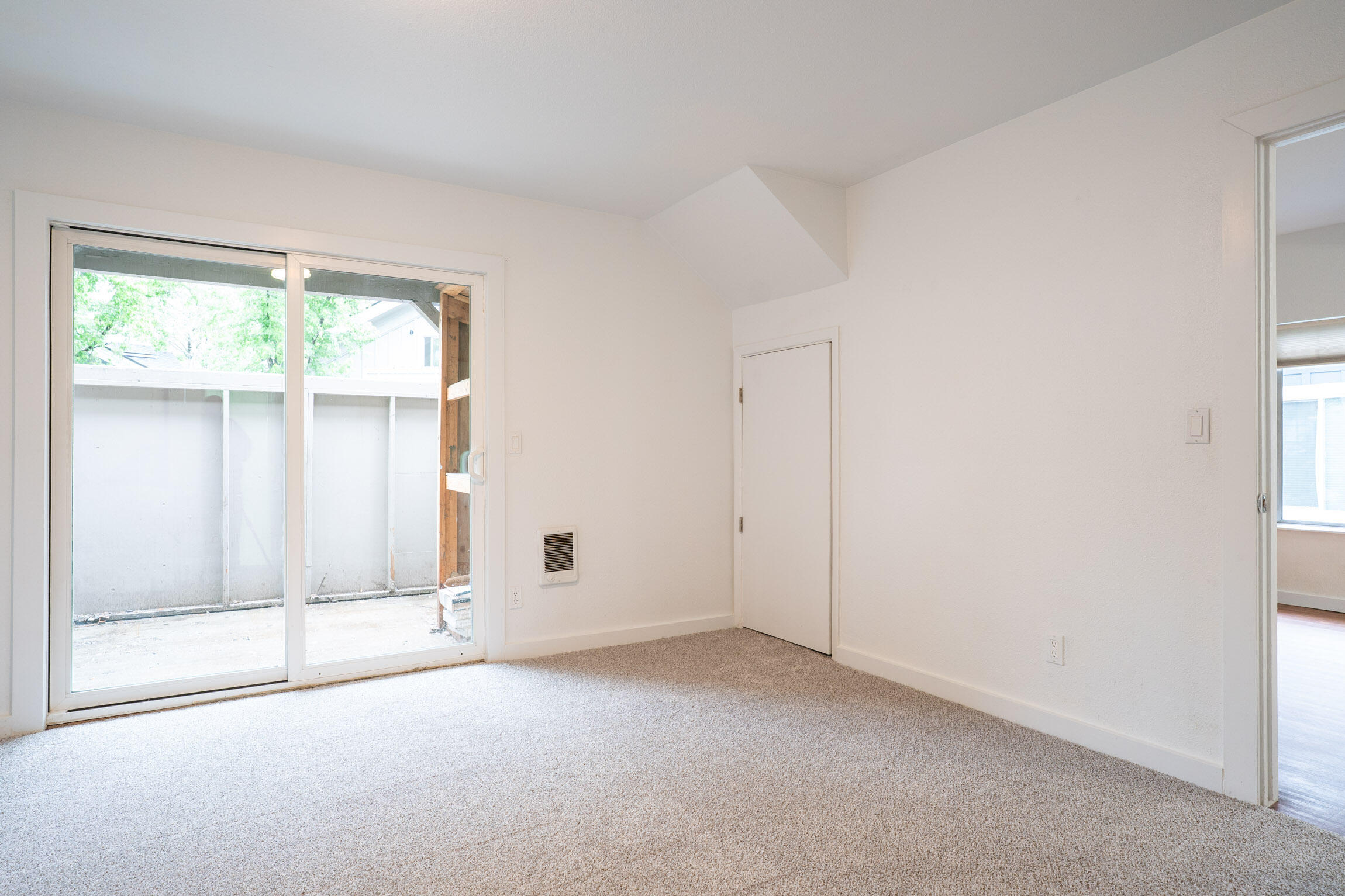 218 Pinewood Lane D6 Property Photo 17