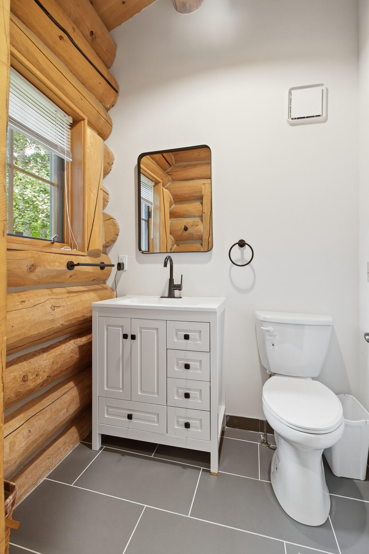 246 Timberline Rd Property Photo 10