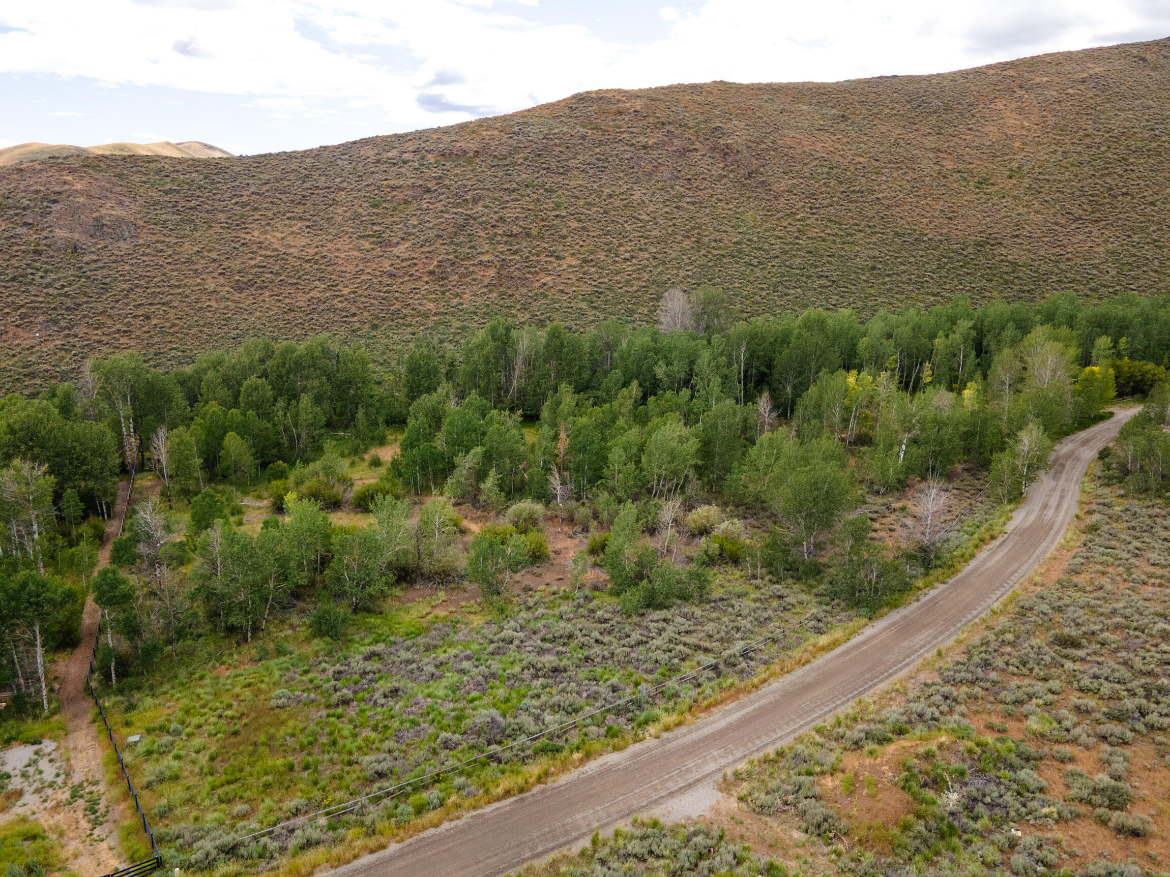135 Bullion Gulch Rd Property Photo 2