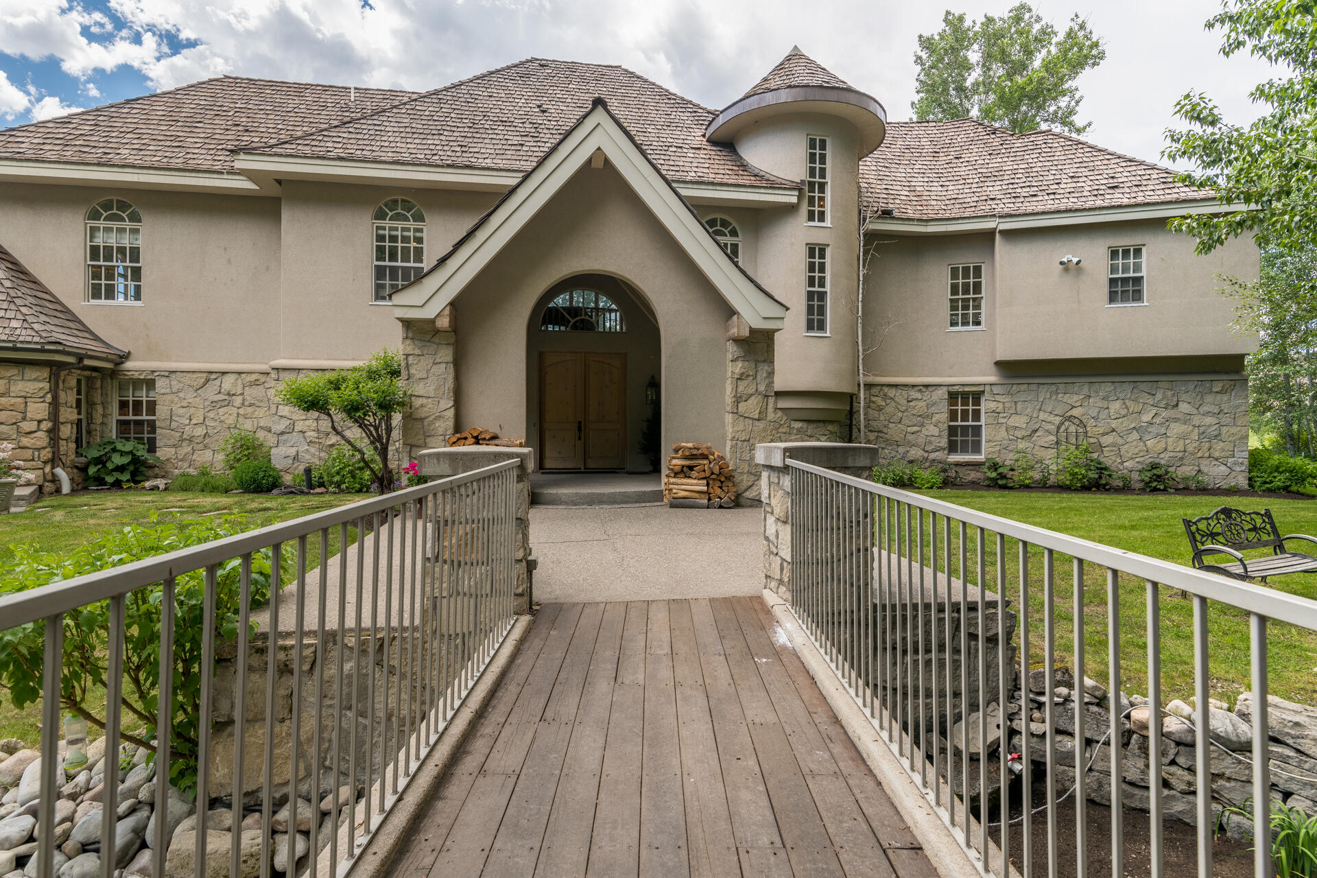 114 Deer Creek Lane Property Photo 7