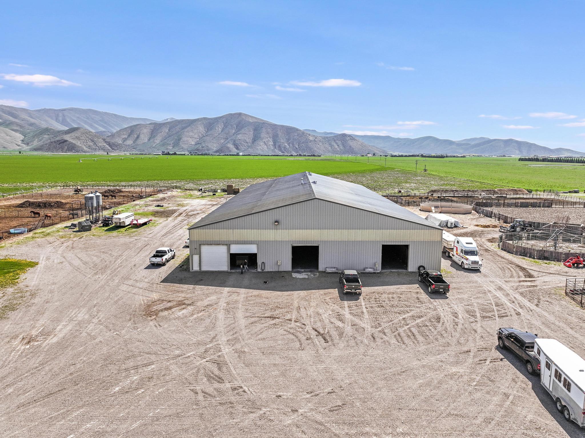 10727 State Highway 75 Property Photo 3