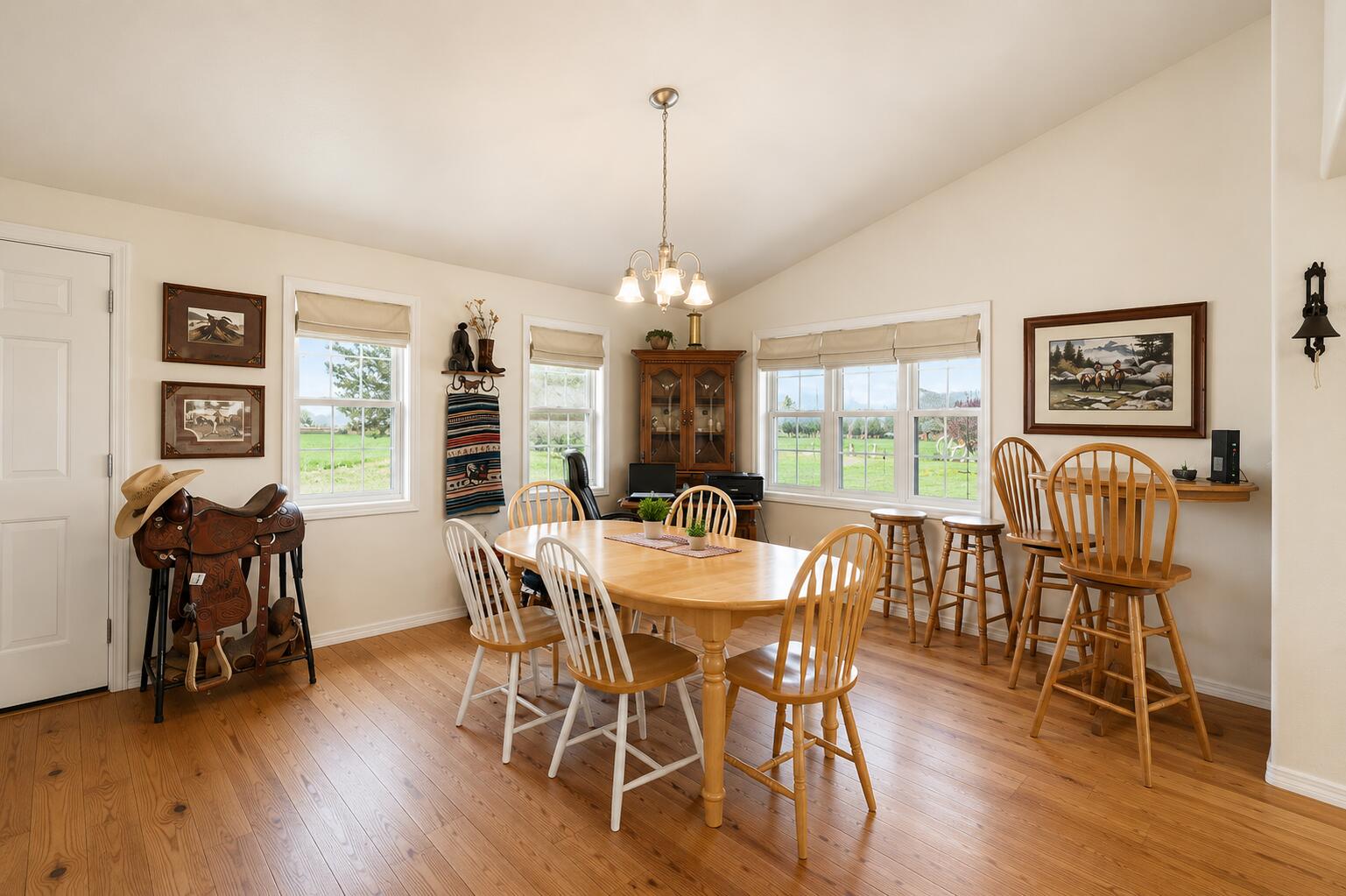 10727 State Highway 75 Property Photo 8