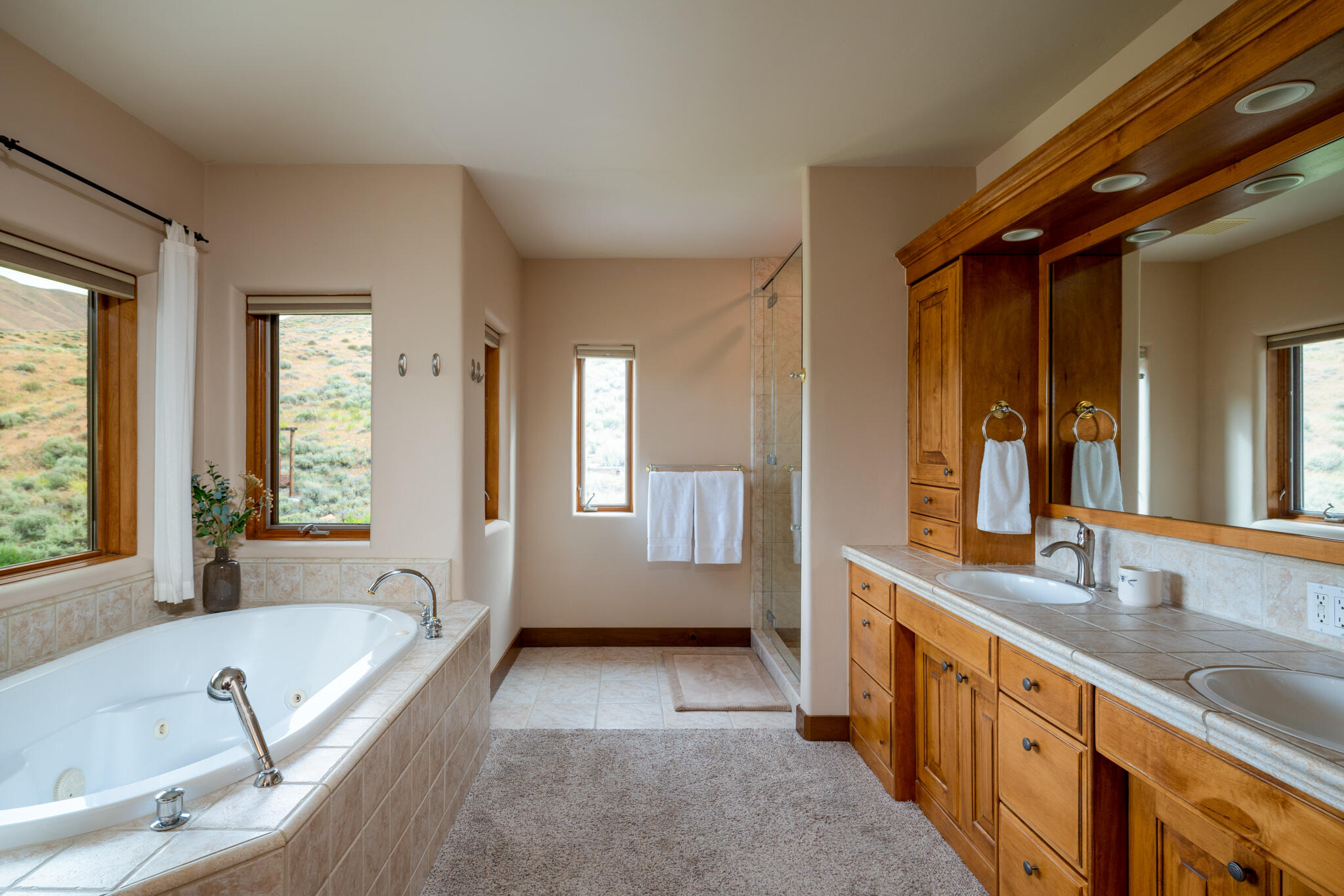 217 E Gulch Rd Property Photo 27