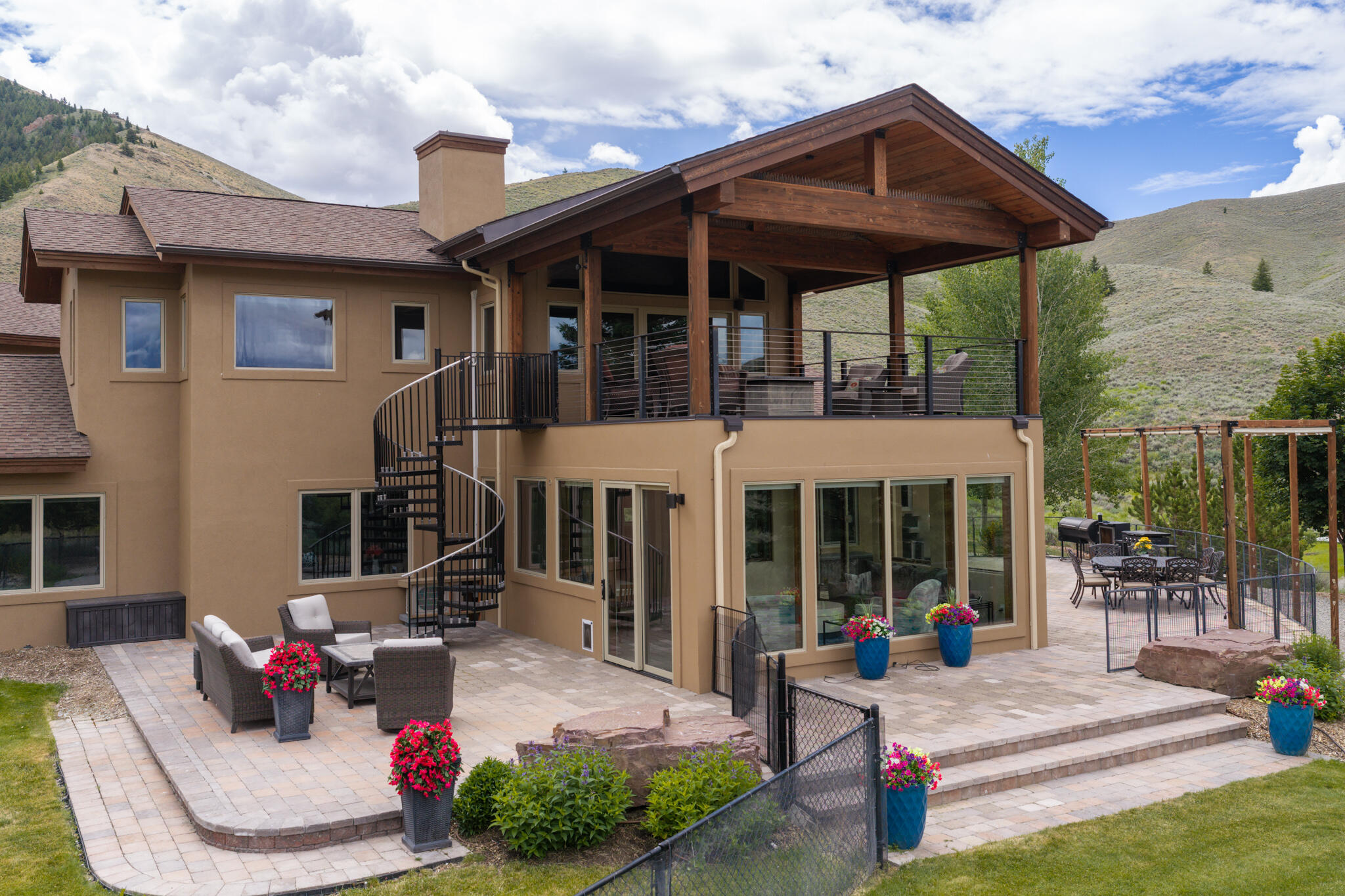 217 E Gulch Rd Property Photo 54