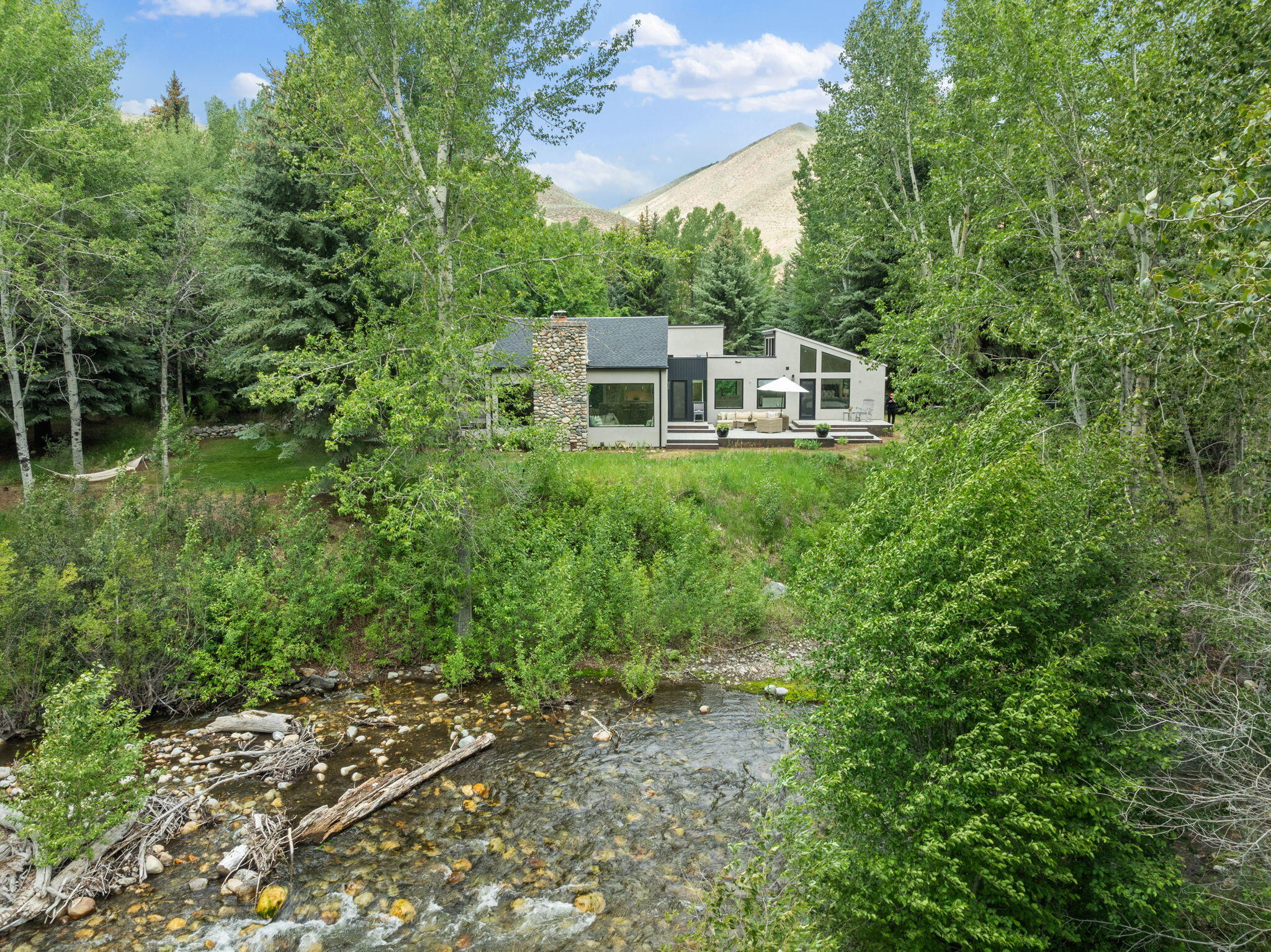 217 Canyon Rd Property Photo 6