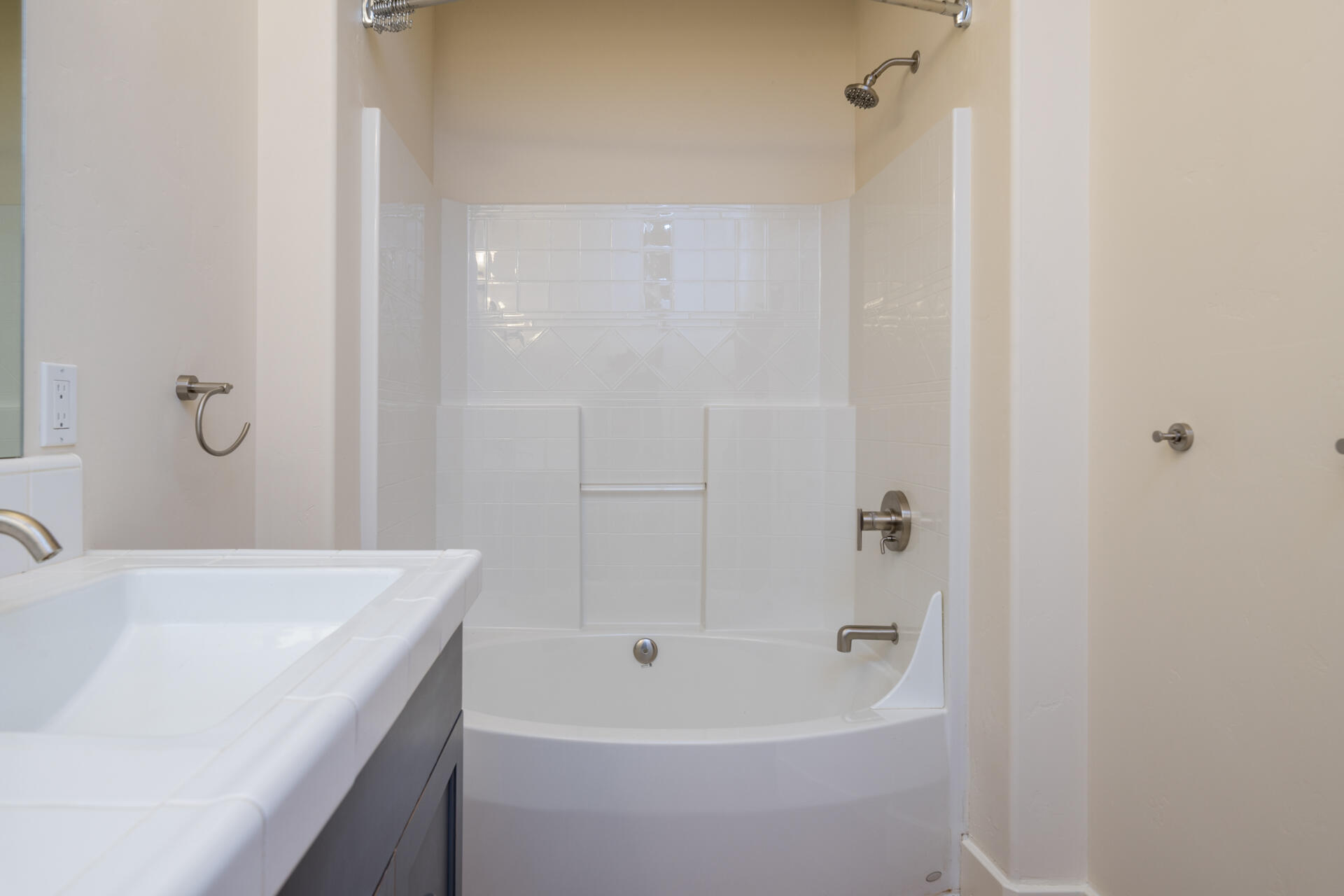 1051 Triumph Dr Property Photo 15