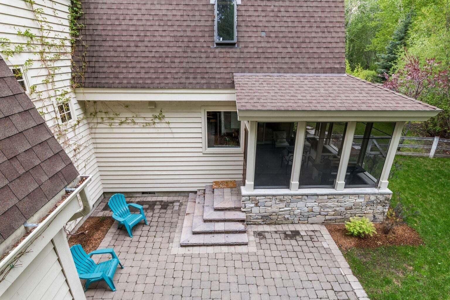 1051 Triumph Dr Property Photo 19