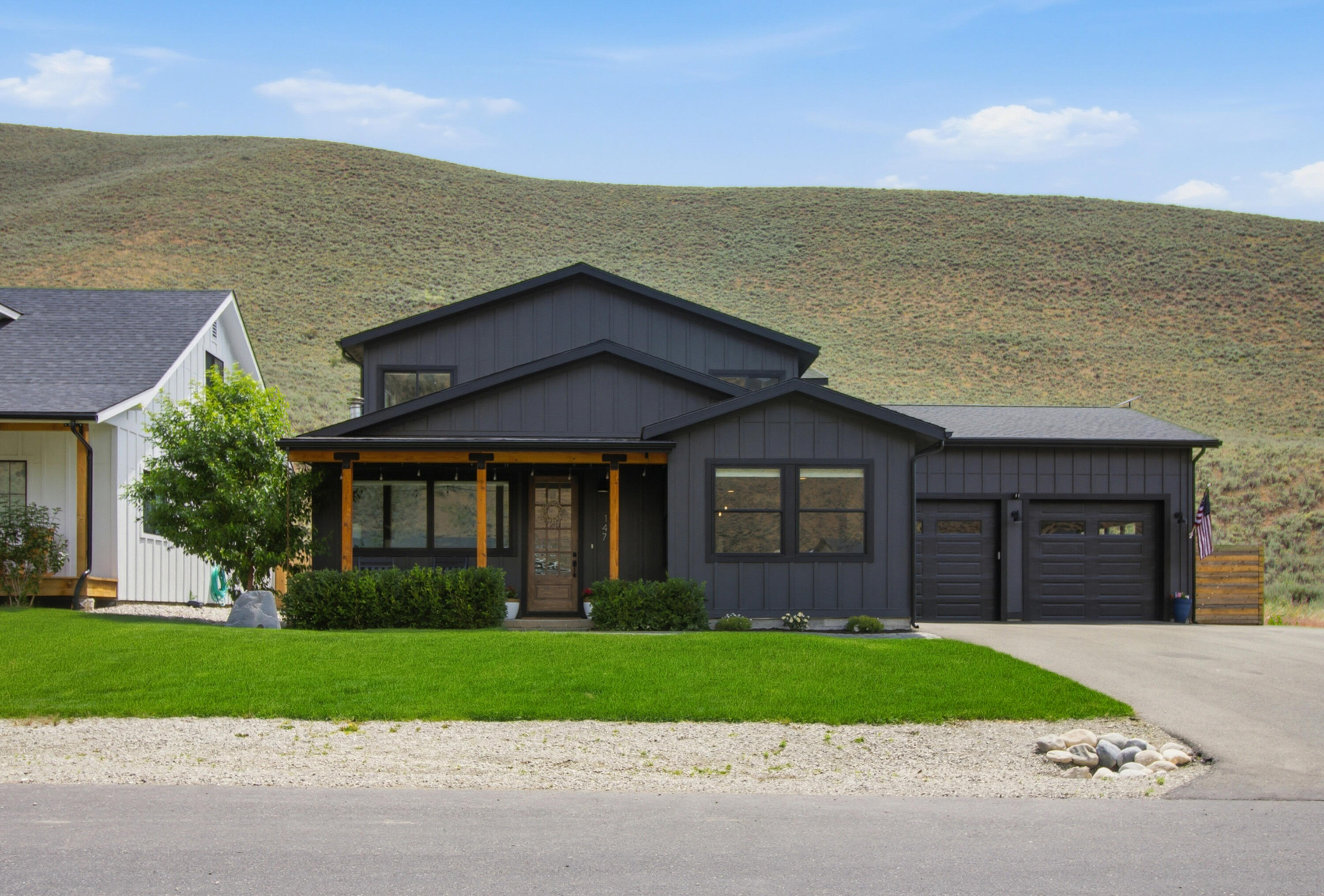 147 Cowcatcher Loop Property Photo 1