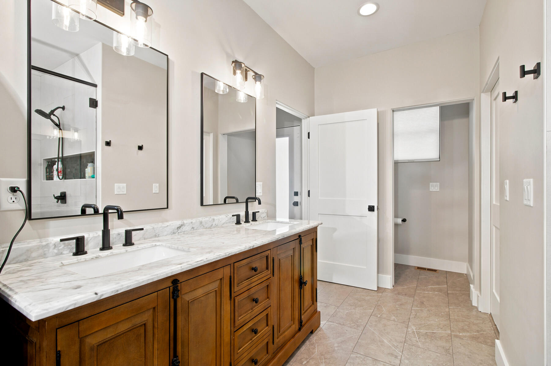 147 Cowcatcher Loop Property Photo 10