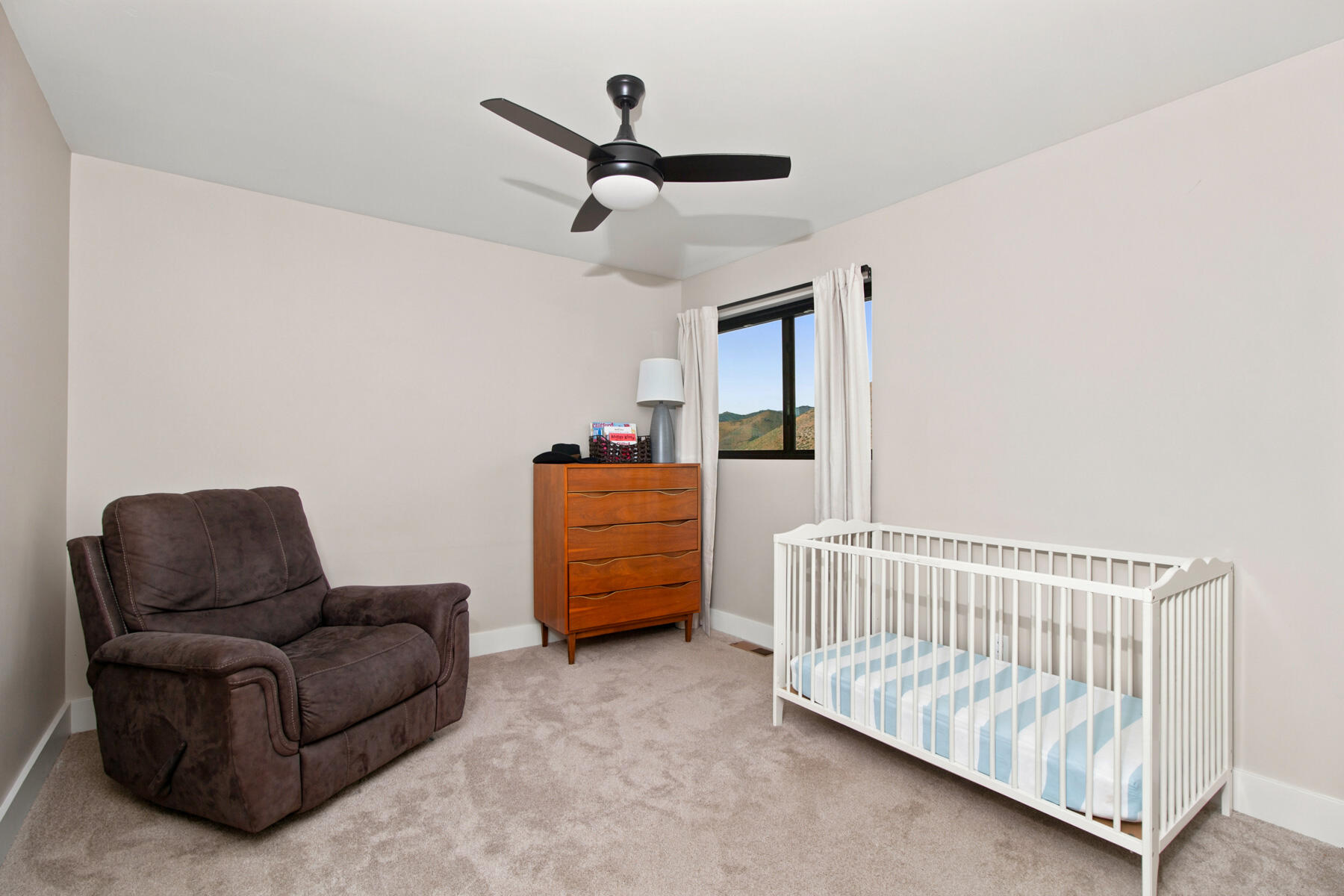 147 Cowcatcher Loop Property Photo 19