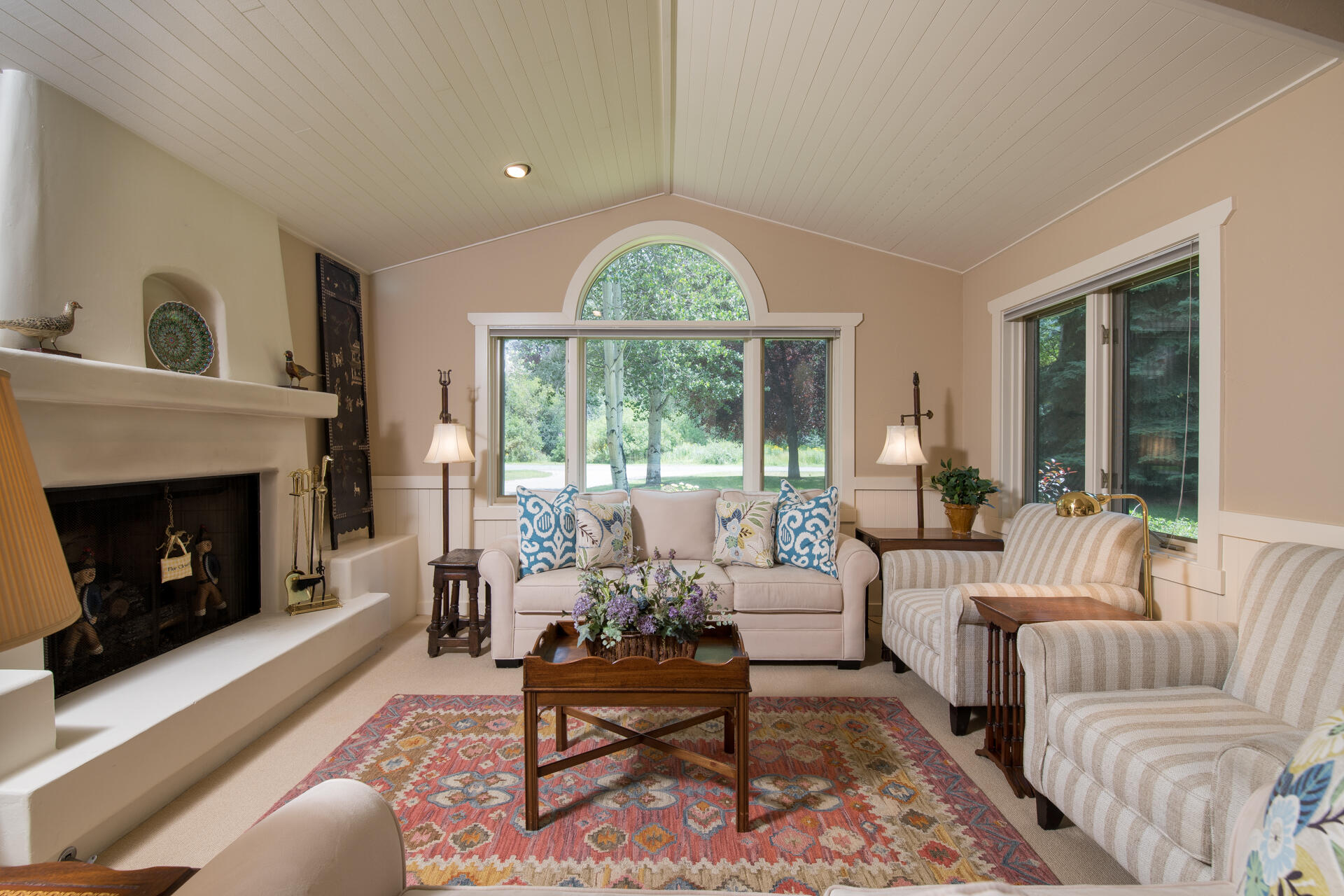 121 Aspen Hollow Rd Property Photo 3
