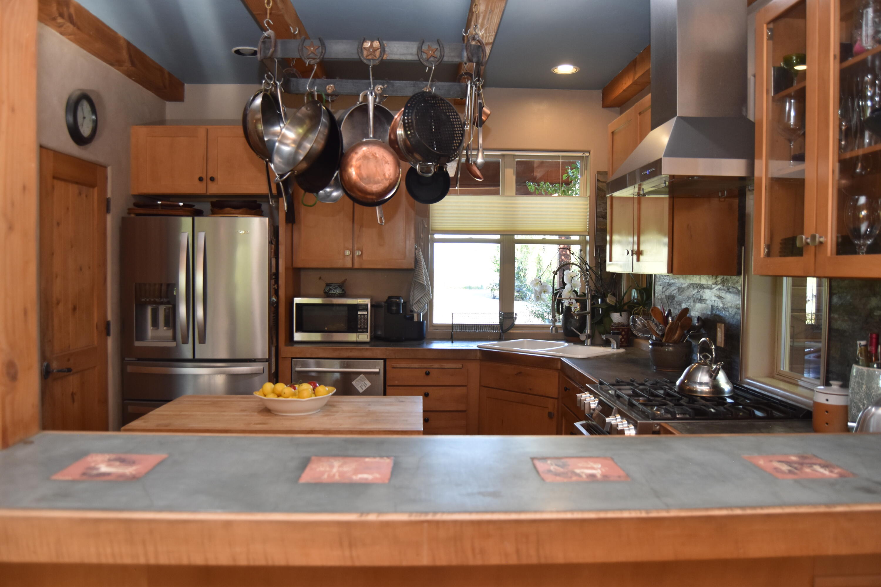 257 N Elk Creek Rd Property Photo 15