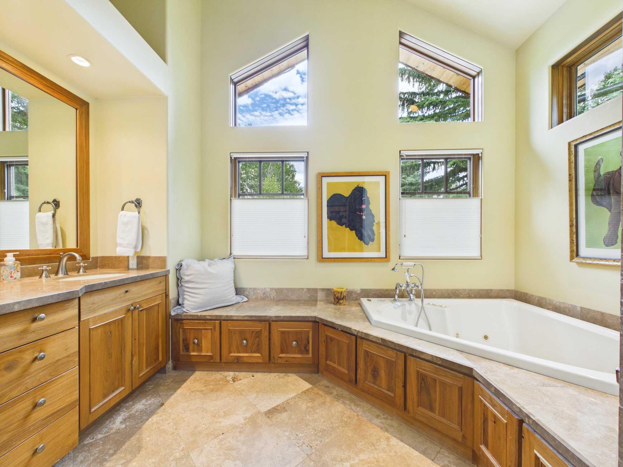 225 Eagle Creek Loop Property Photo 16