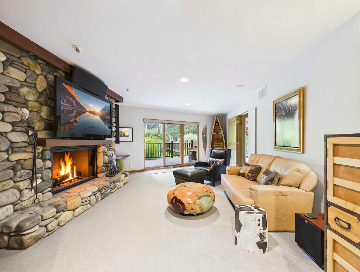 225 Eagle Creek Loop Property Photo 20