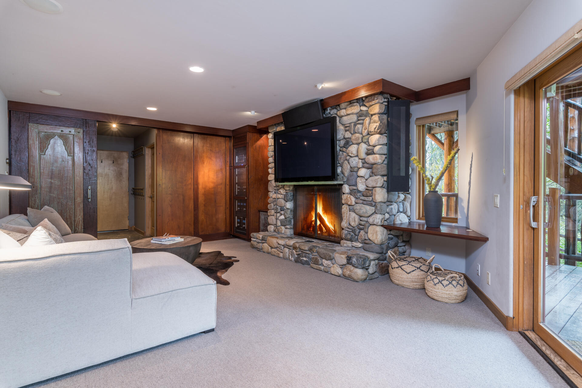 225 Eagle Creek Loop Property Photo 24