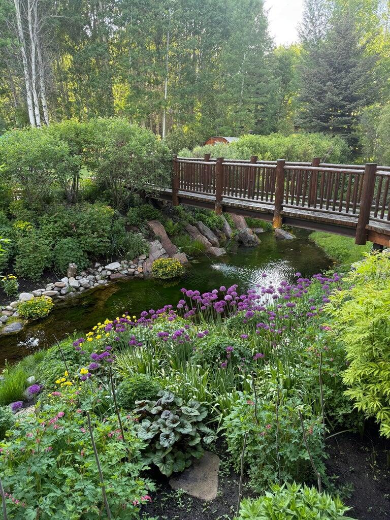 225 Eagle Creek Loop Property Photo 27