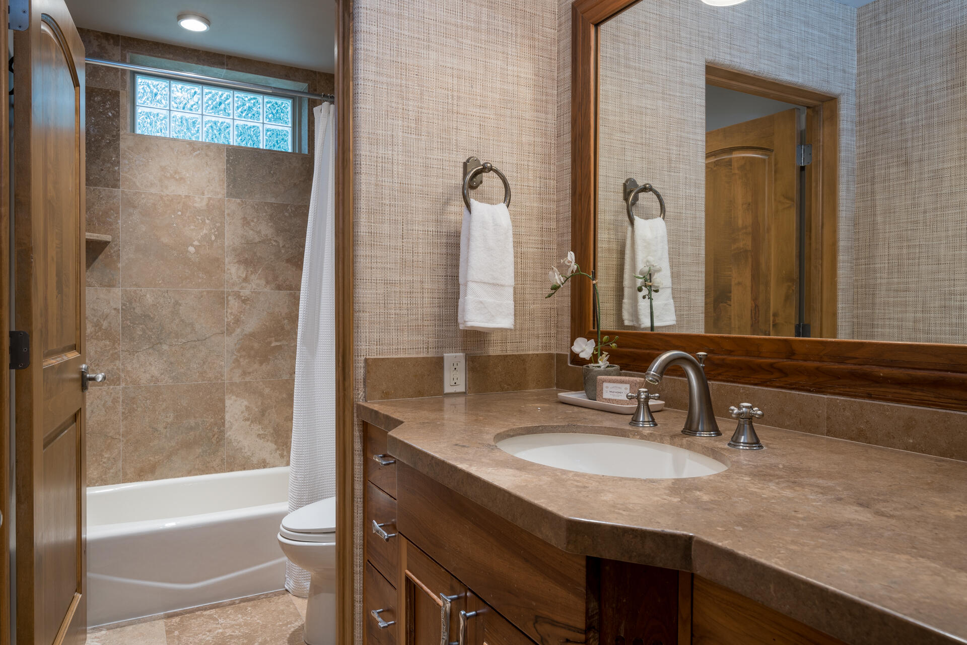 225 Eagle Creek Loop Property Photo 27