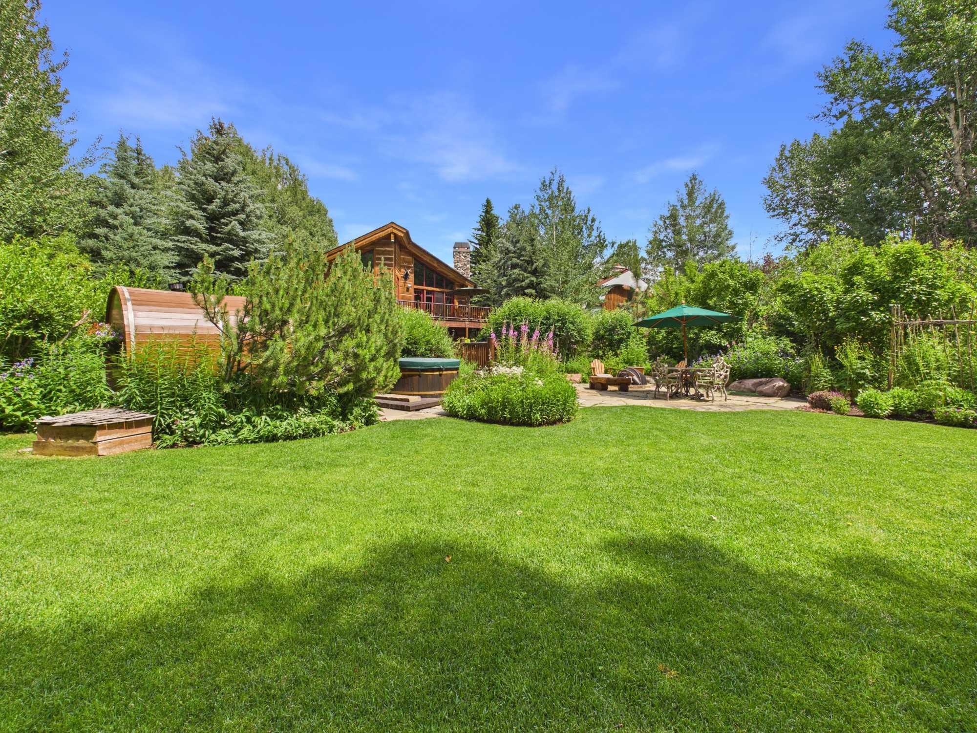 225 Eagle Creek Loop Property Photo 30