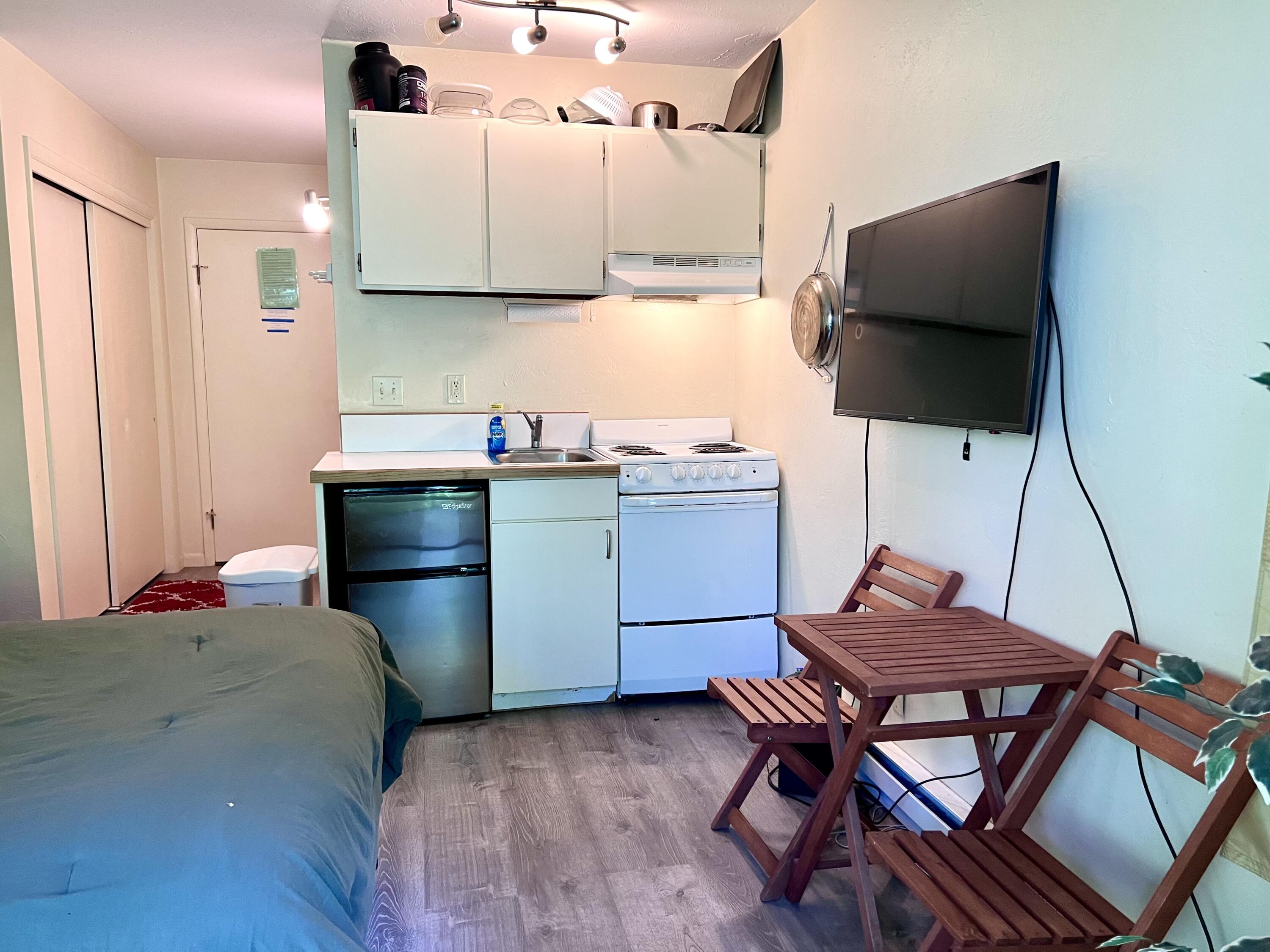 202 Picabo St 111 B Property Photo 4