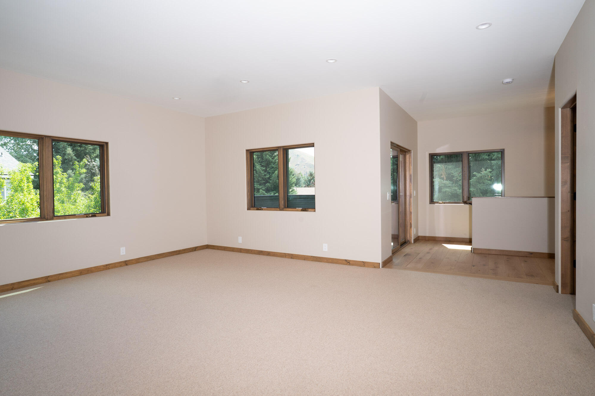 320 Deerwood Dr Property Photo 31