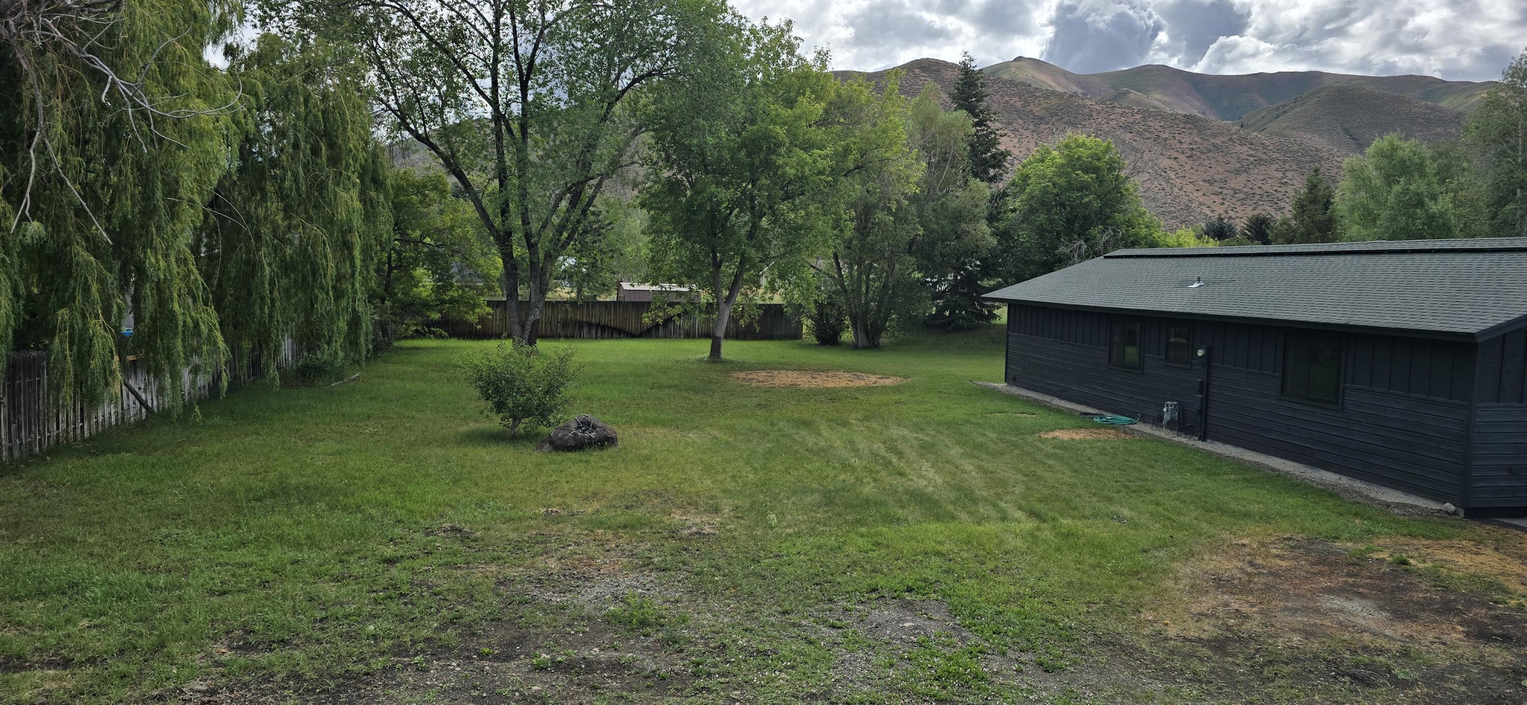 1200 Baldy View Dr Property Photo 4
