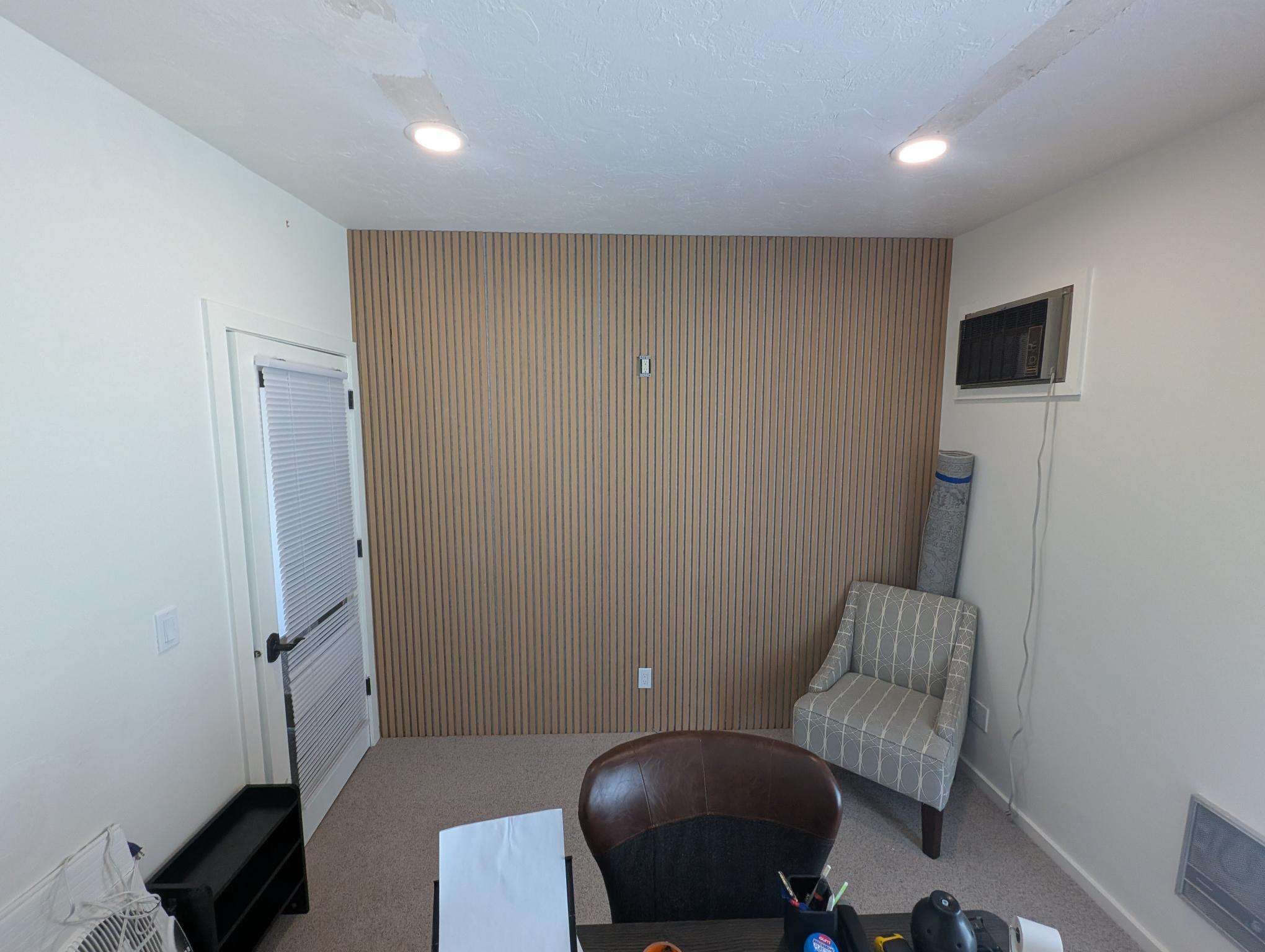 400 E Sun Valley Rd Property Photo 3