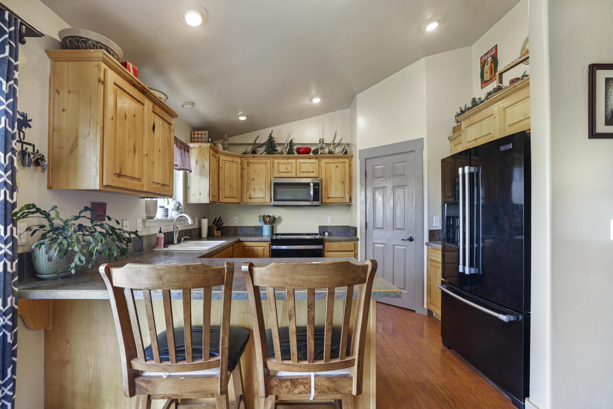 272 Primrose Way Property Photo 5