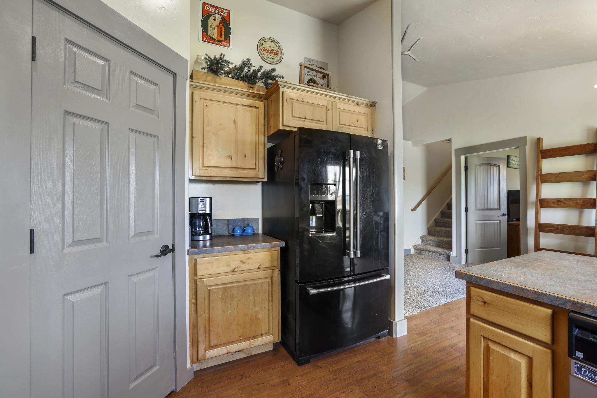 272 Primrose Way Property Photo 8
