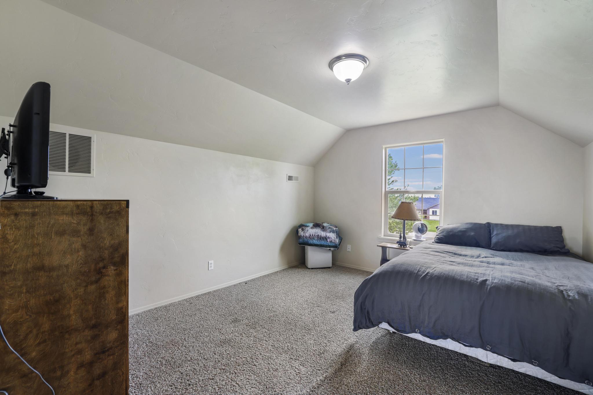 272 Primrose Way Property Photo 17