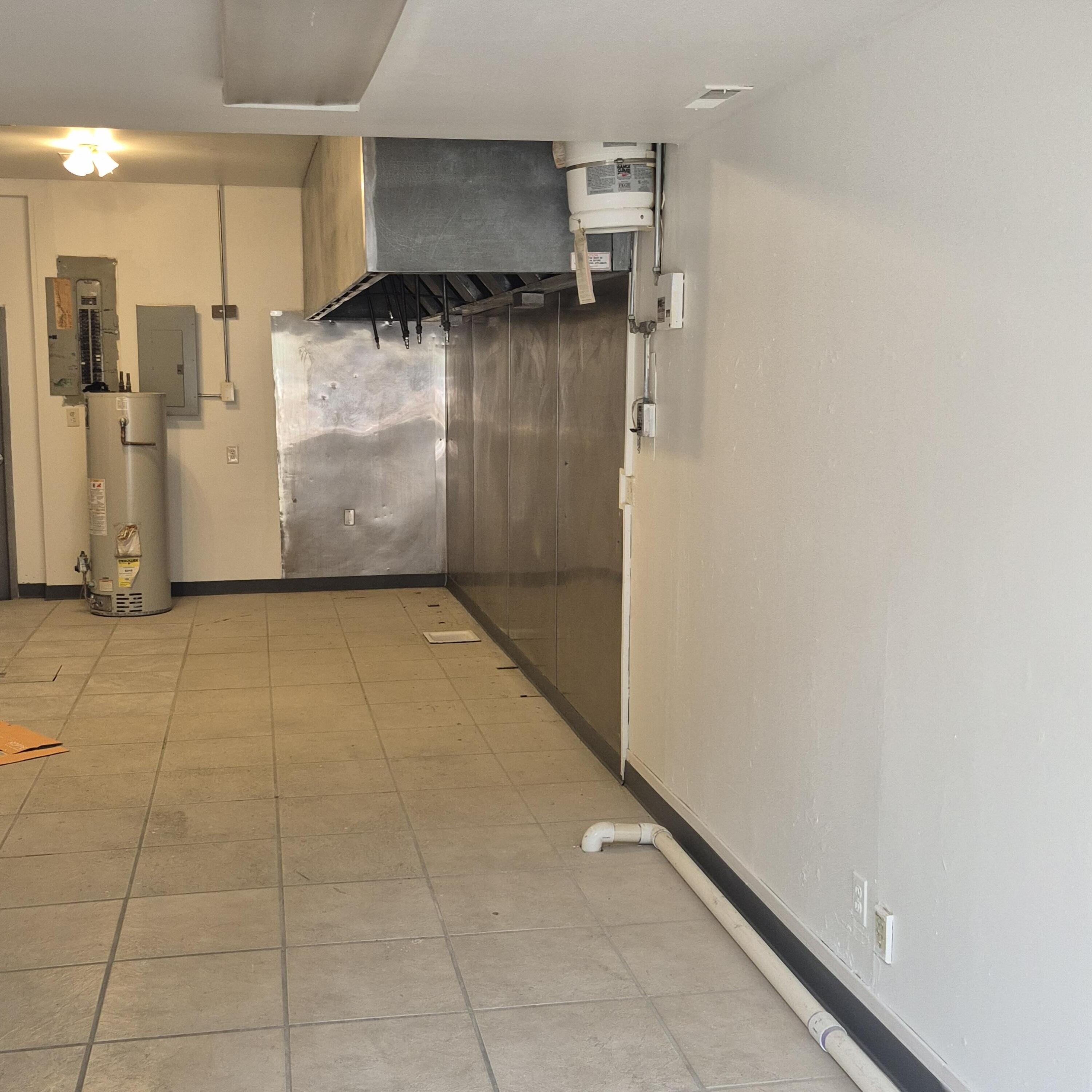 707 Main St Property Photo 4