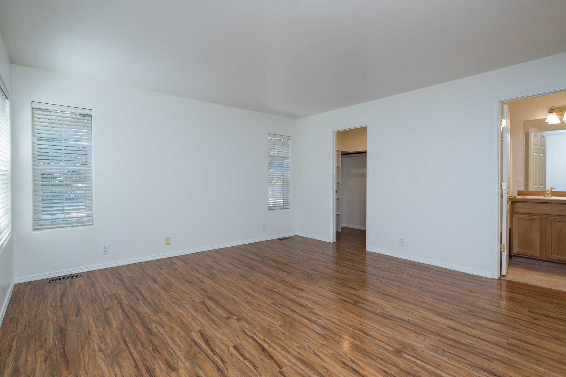 431 Calumet Ct Property Photo 10