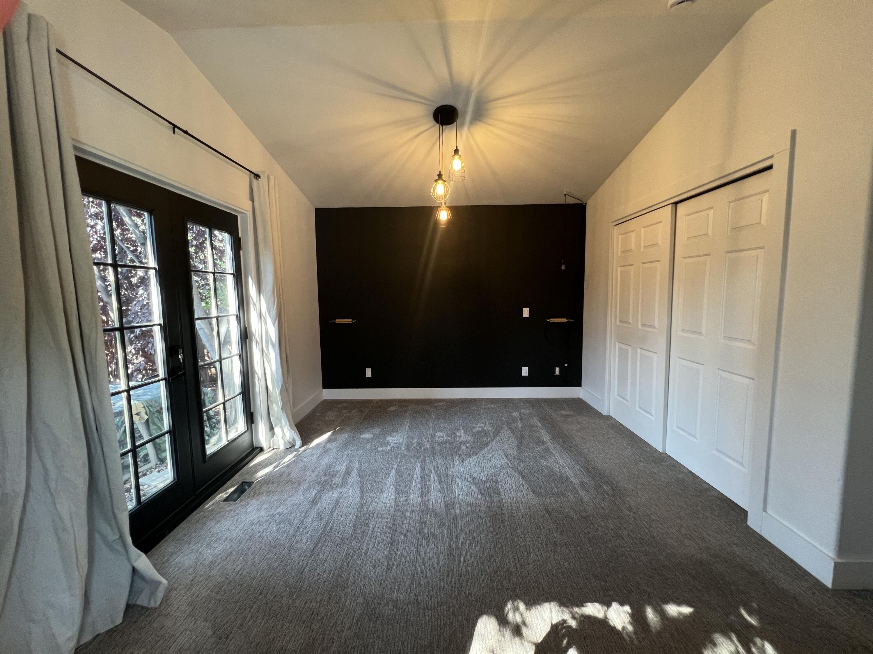 1020 Cherry Creek Dr Property Photo 11
