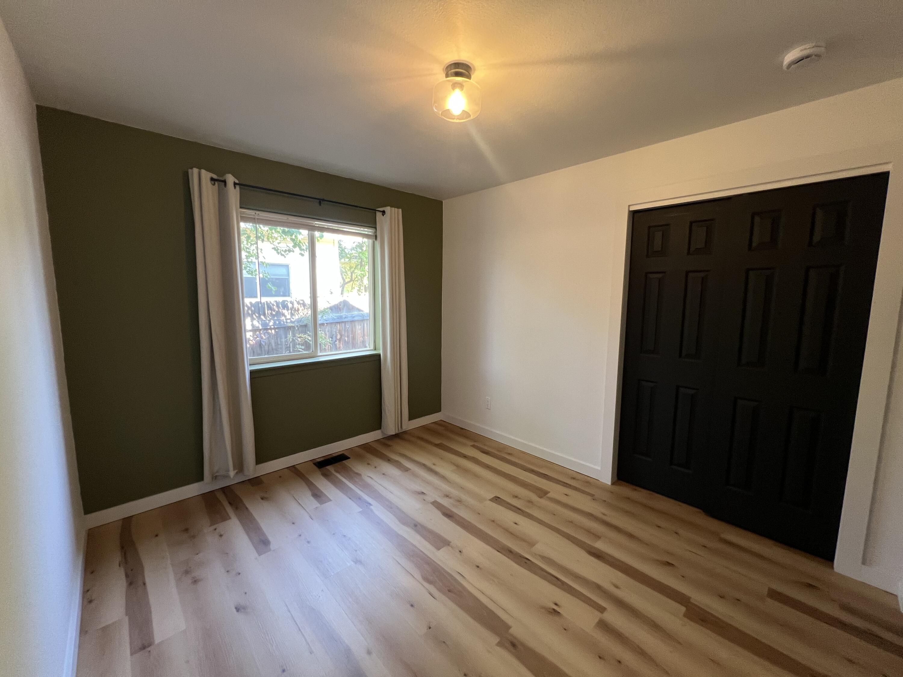 1020 Cherry Creek Dr Property Photo 18