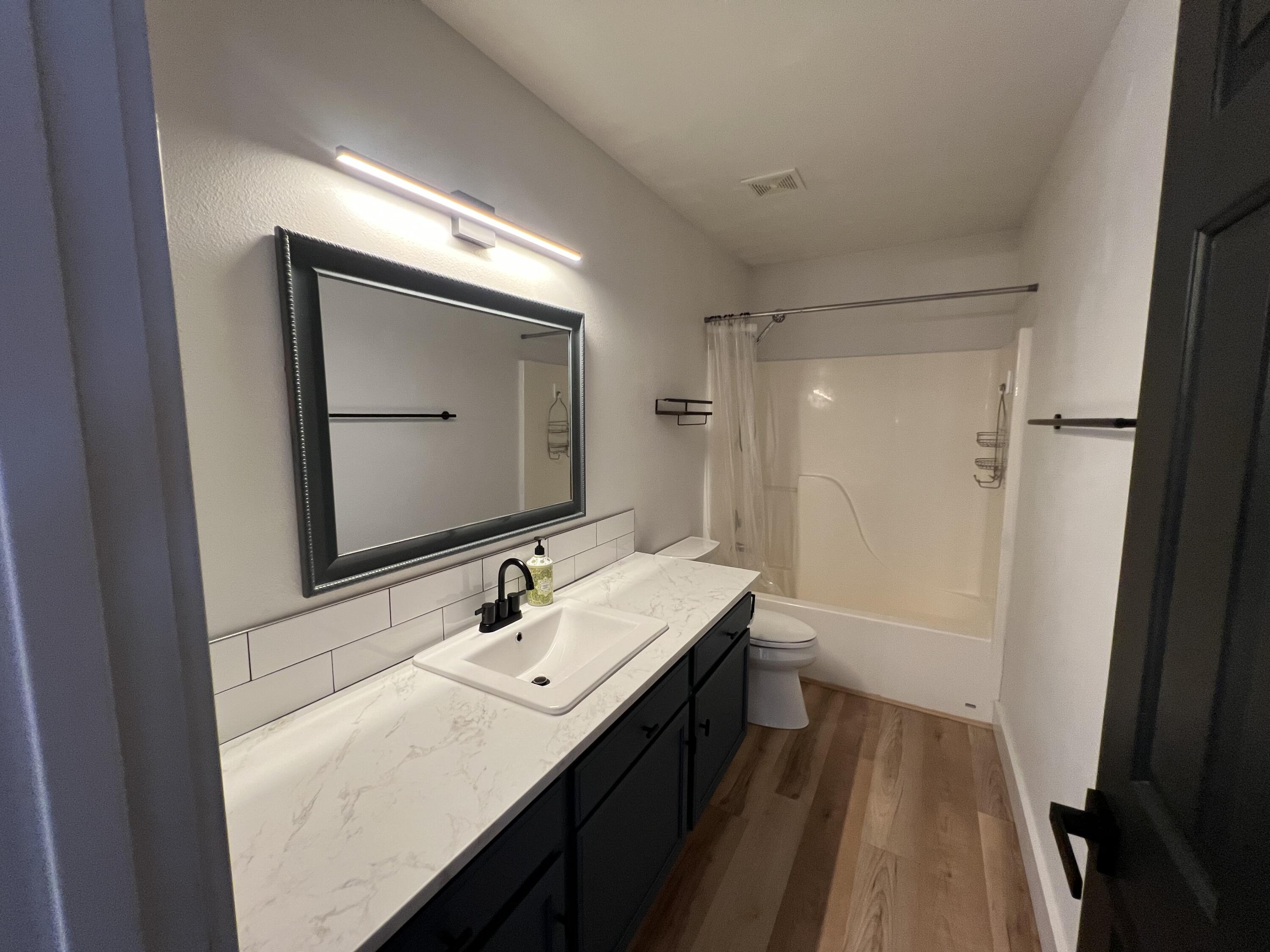 1020 Cherry Creek Dr Property Photo 19