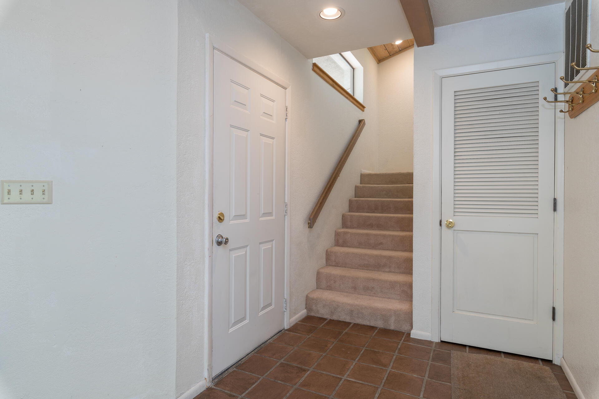 103 Dandelion W Property Photo 12