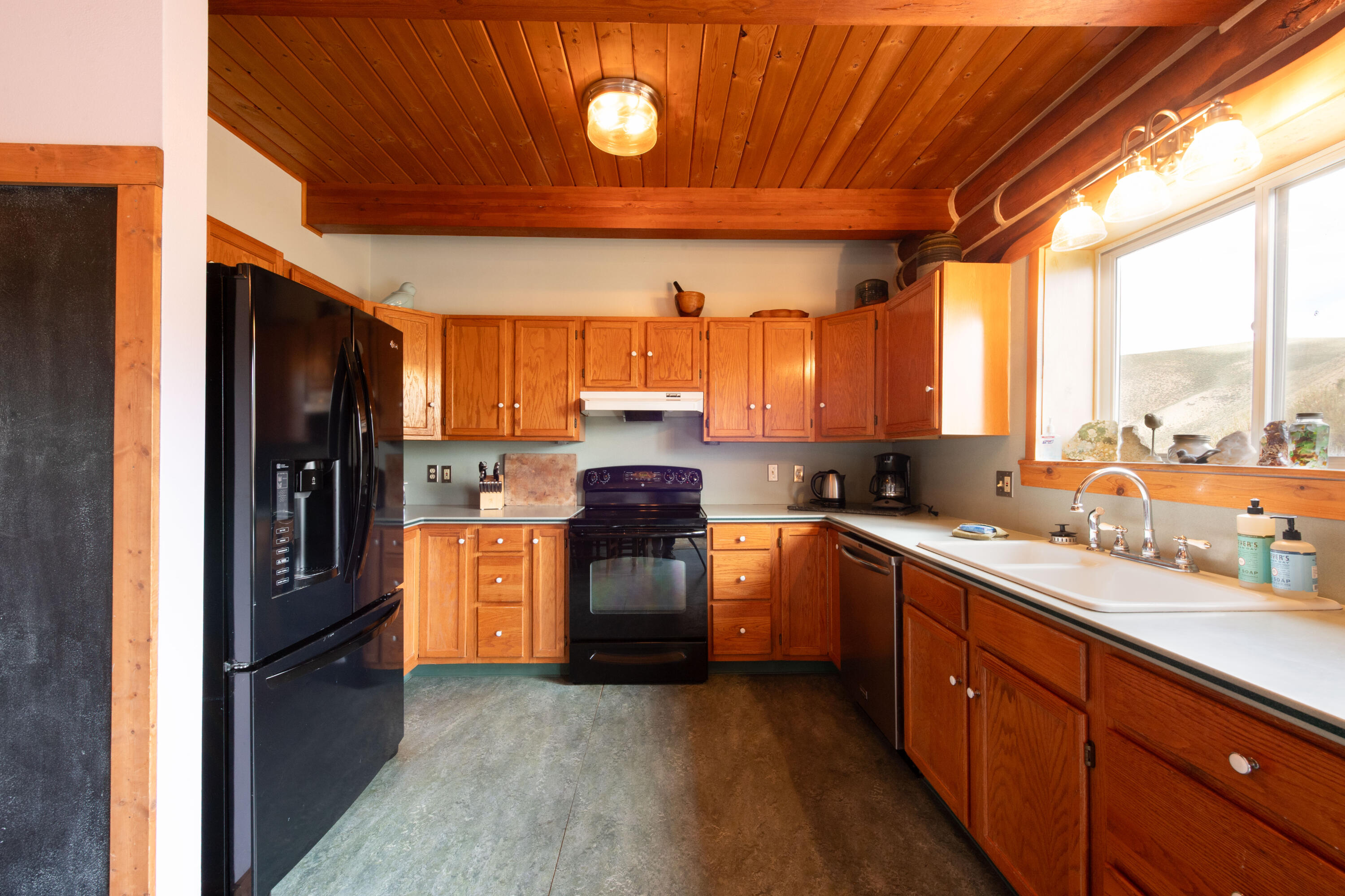 130 Valley Creek Rd Property Photo 14