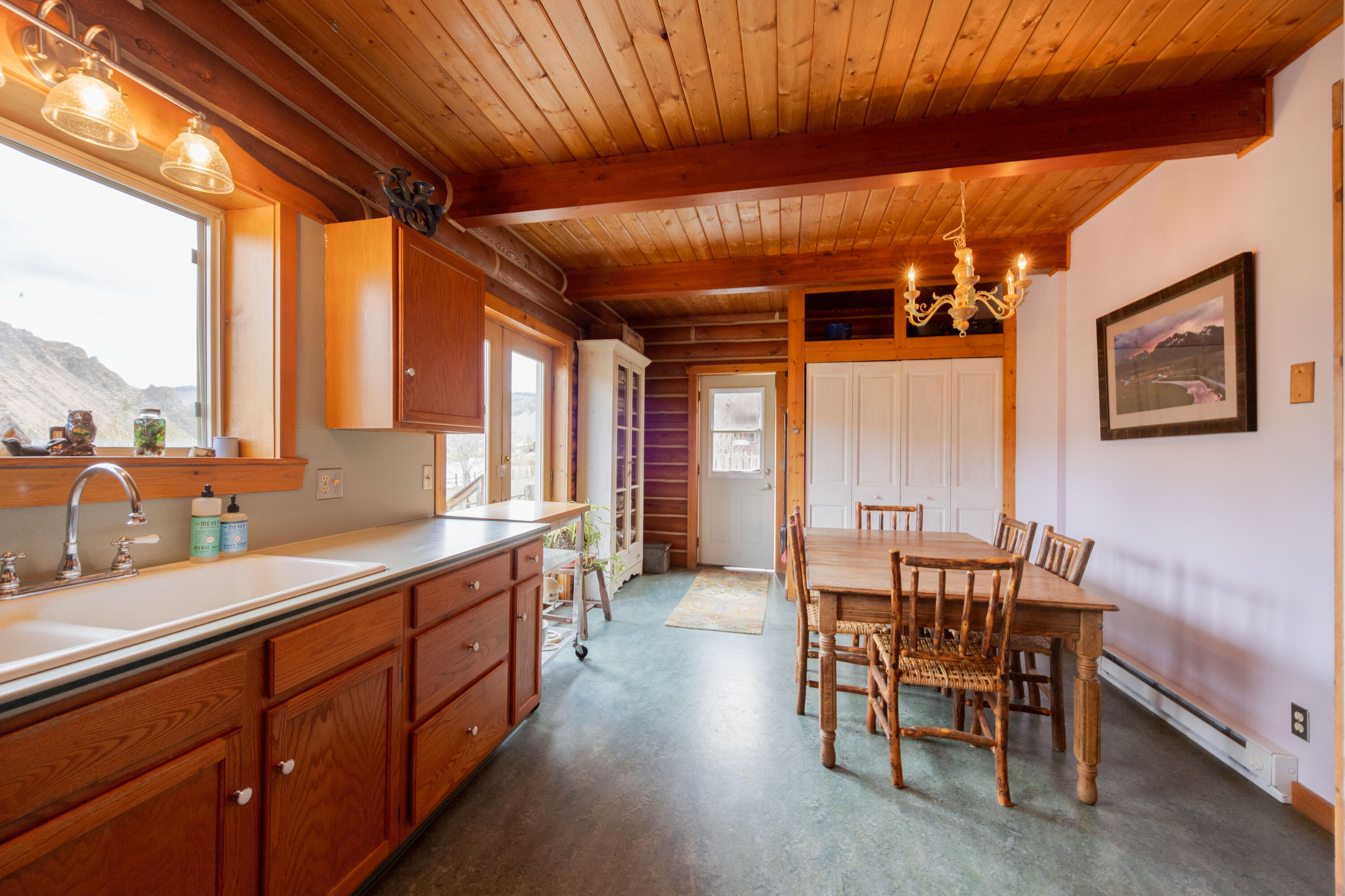 130 Valley Creek Rd Property Photo 15