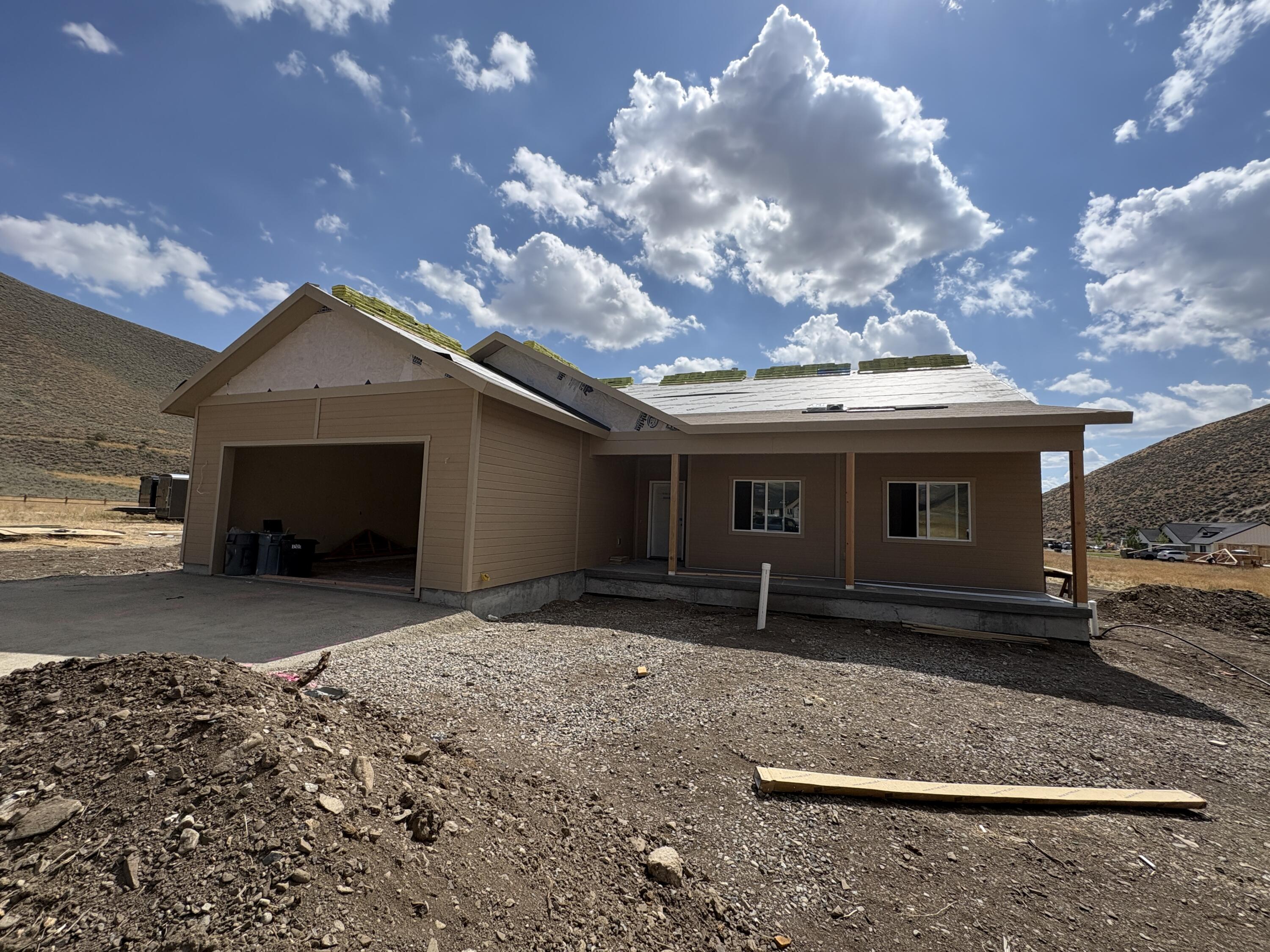 107 Billings Ct Property Photo 1