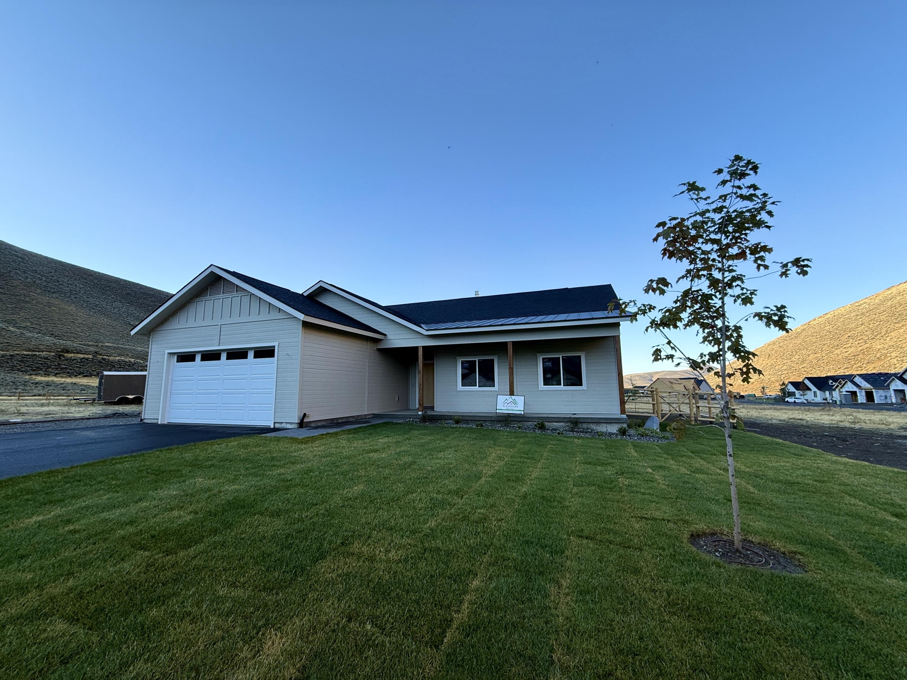 107 Billings Ct Property Photo 1