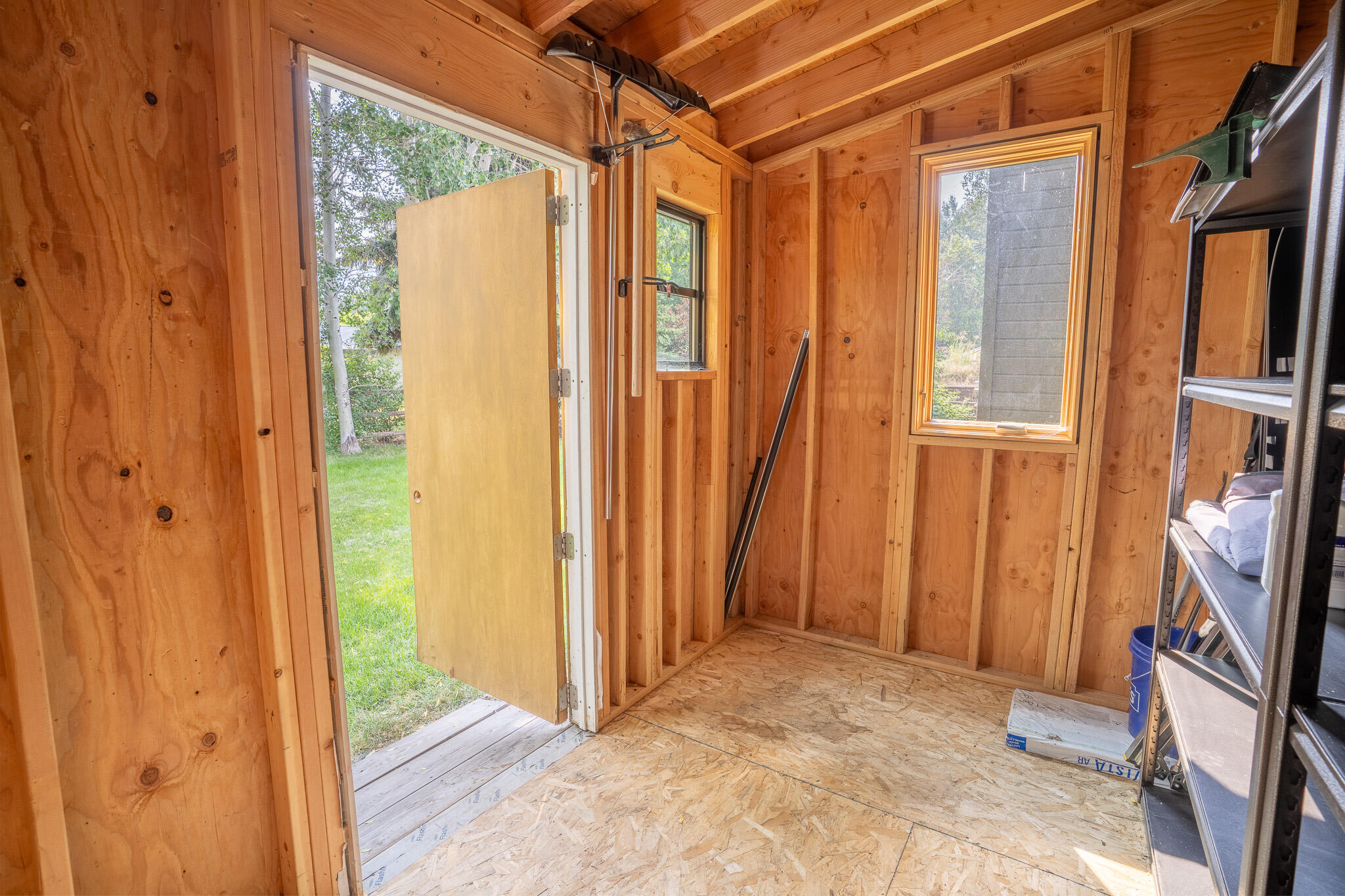 240 Eureka Dr Property Photo 15